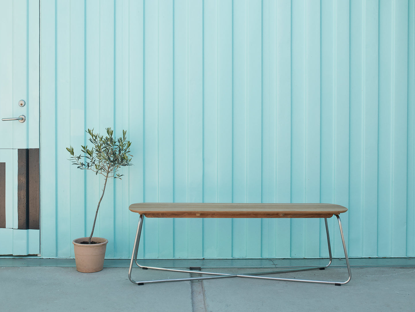 Lilium Bench by Skagerak
