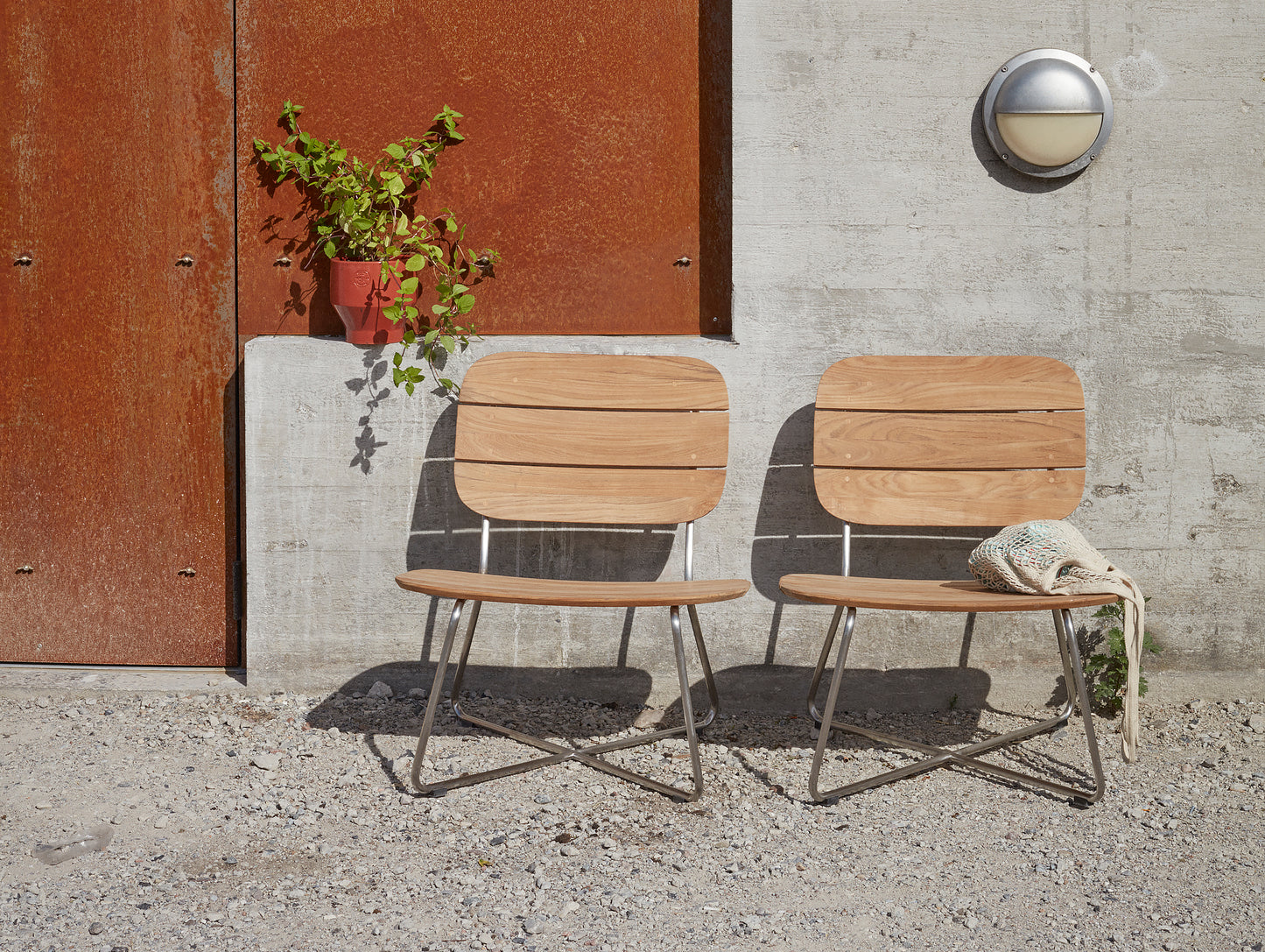 Lilium Lounge Chair by Skagerak