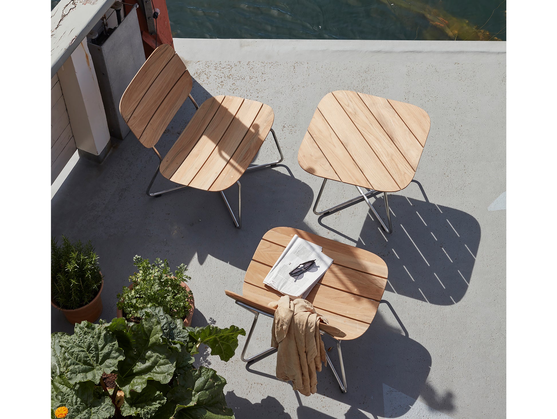 Lilium Lounge Chair by Skagerak