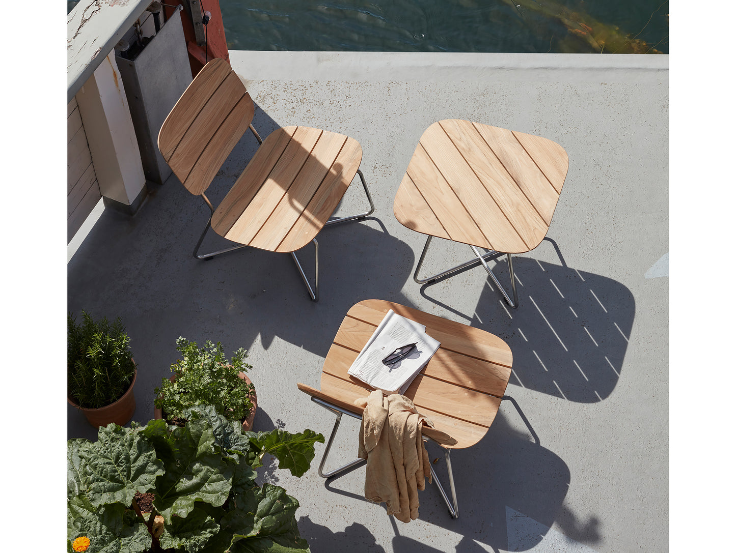 Lilium Lounge Table by Skagerak