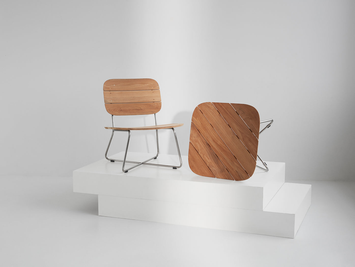 Lilium Lounge Table by Skagerak