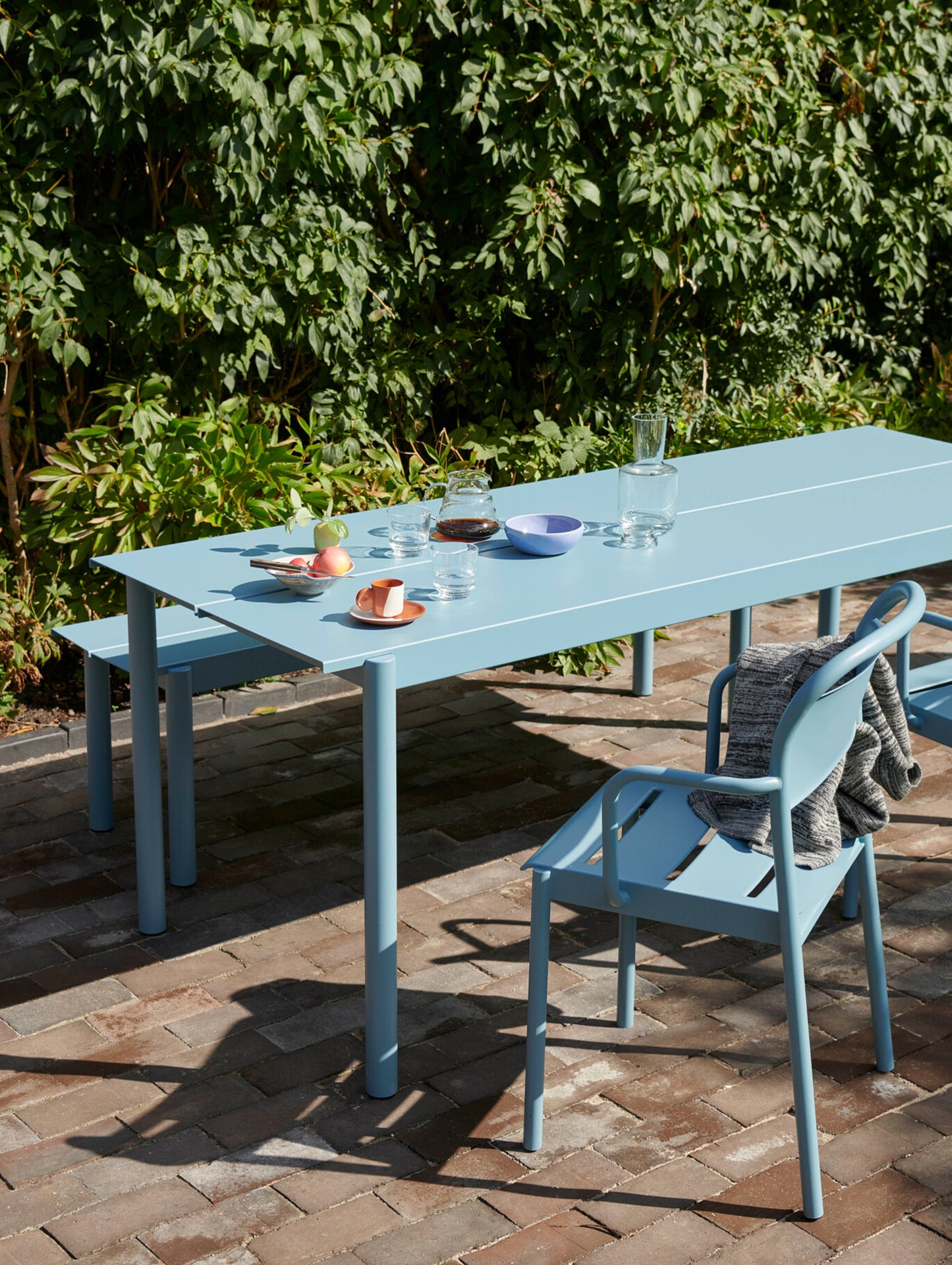 Muuto Linear Table 220 cm - Pale Blue