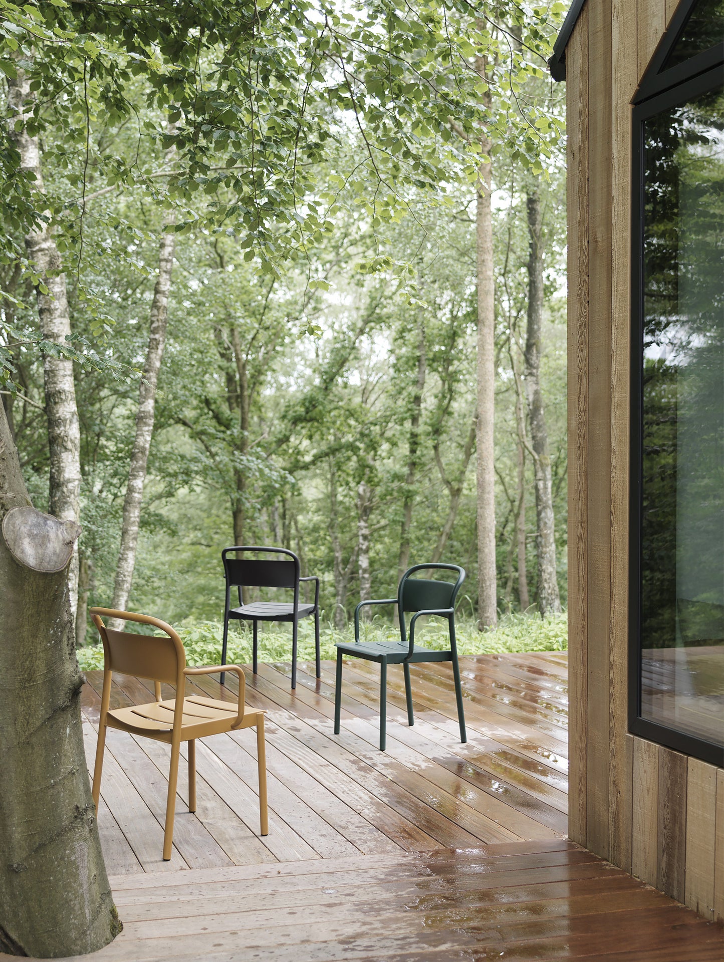 Linear Steel Armchair - all colours by Muuto