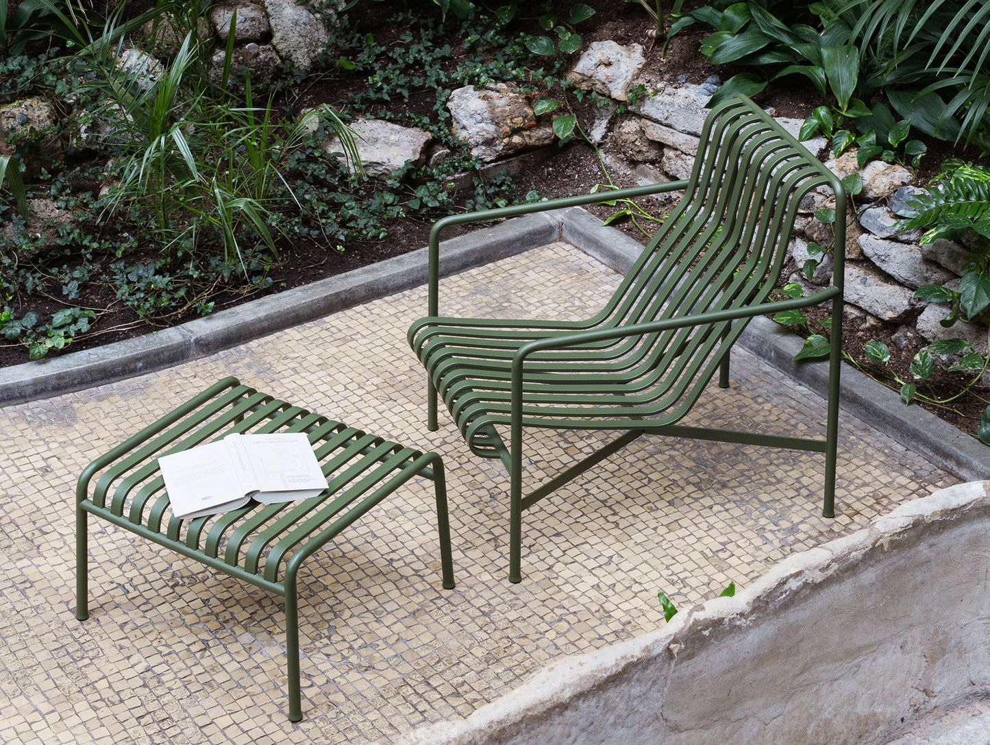 Palissade Lounge Chair, High, Olive