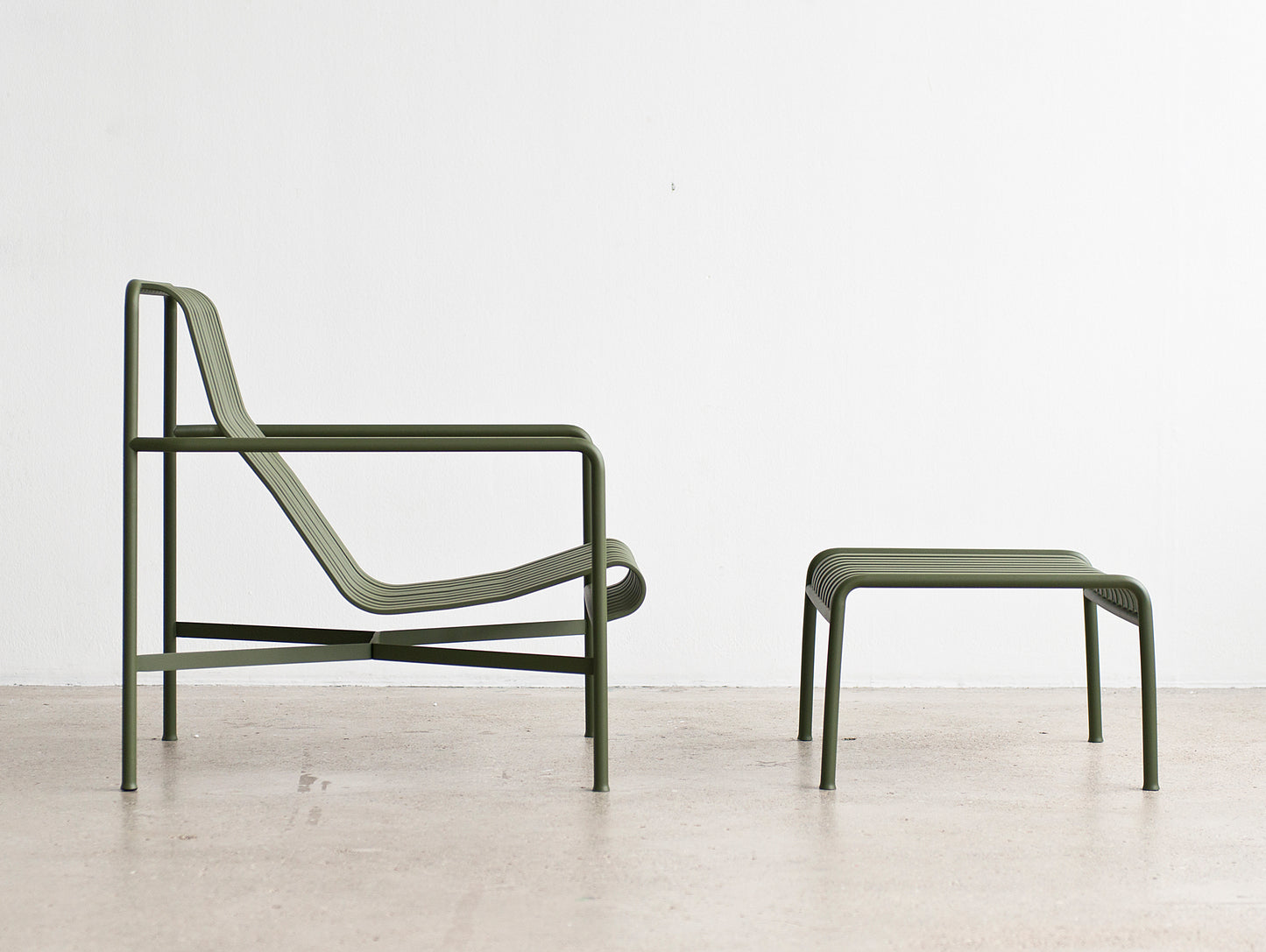 Palissade Lounge Chair, High, Olive