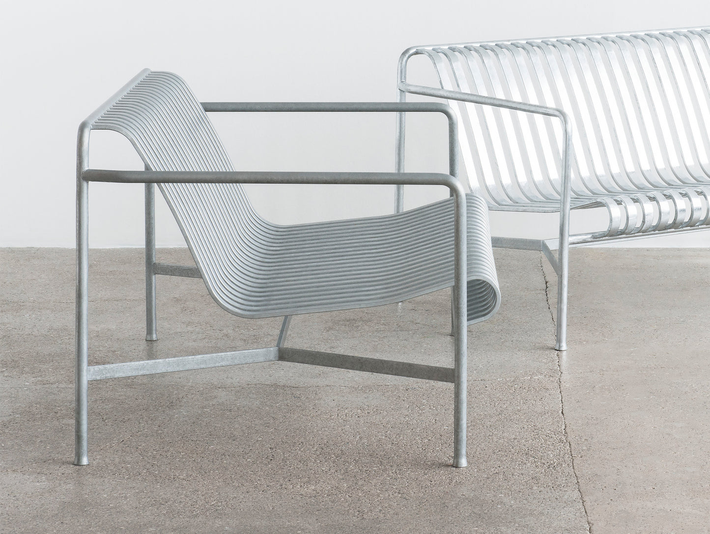 Palissade Lounge Chair, Low, Hot Galvanised