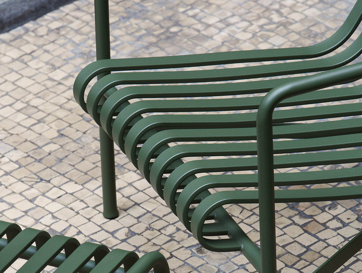 Palissade Lounge Chair, Olive
