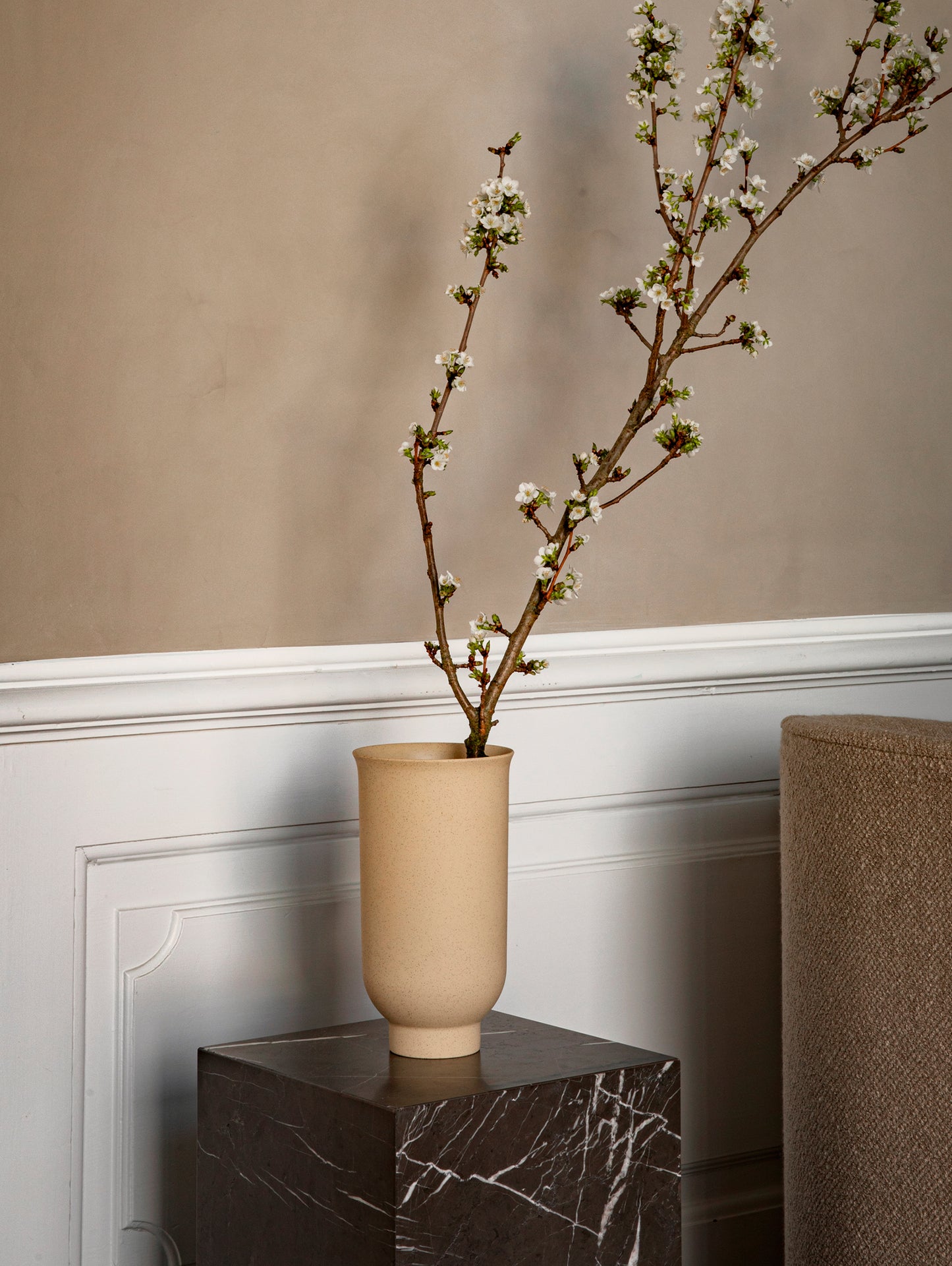 Plinth Cubic - Grey Kendzo Marble - by Menu