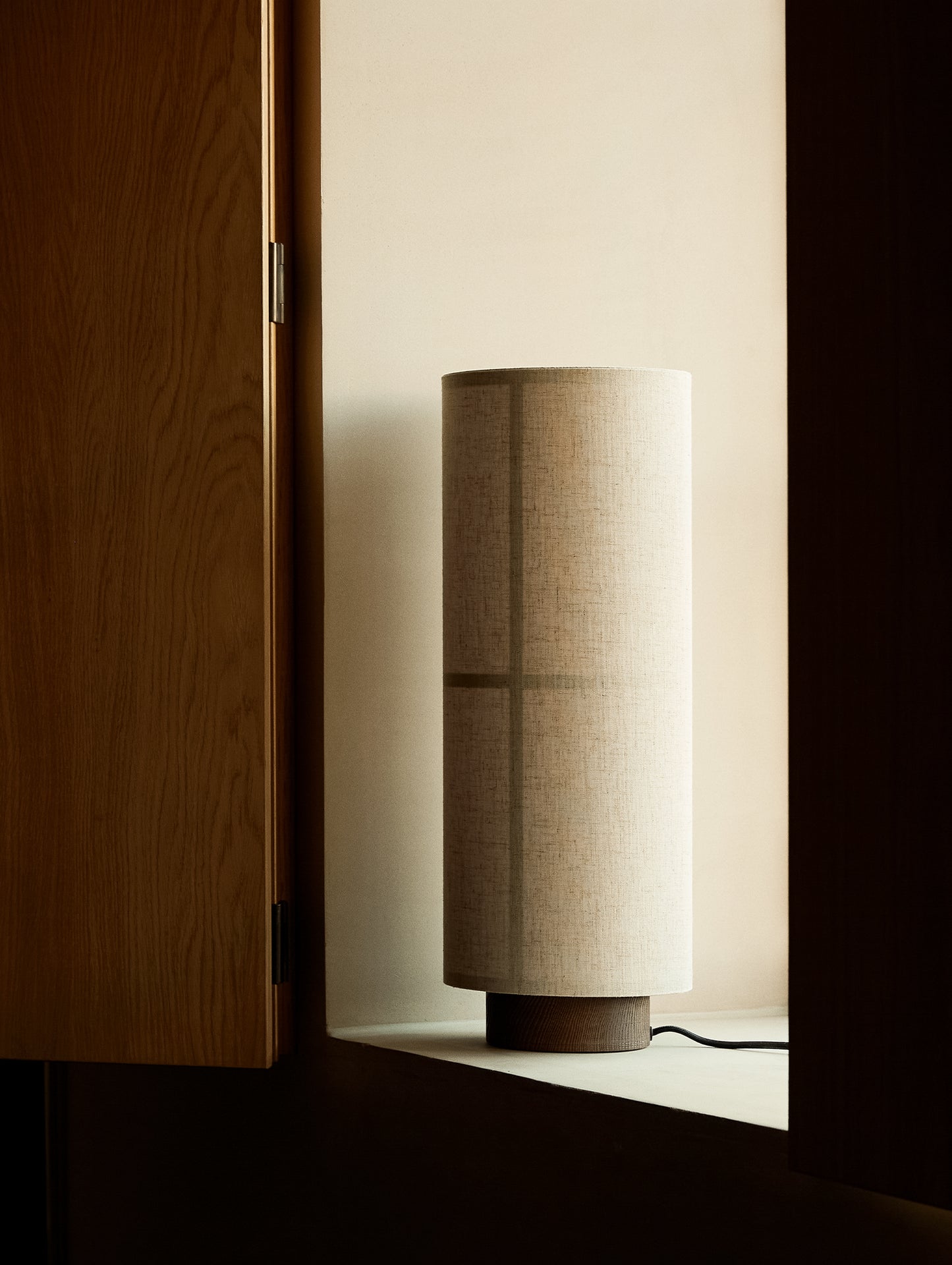 Hashira Table Lamp