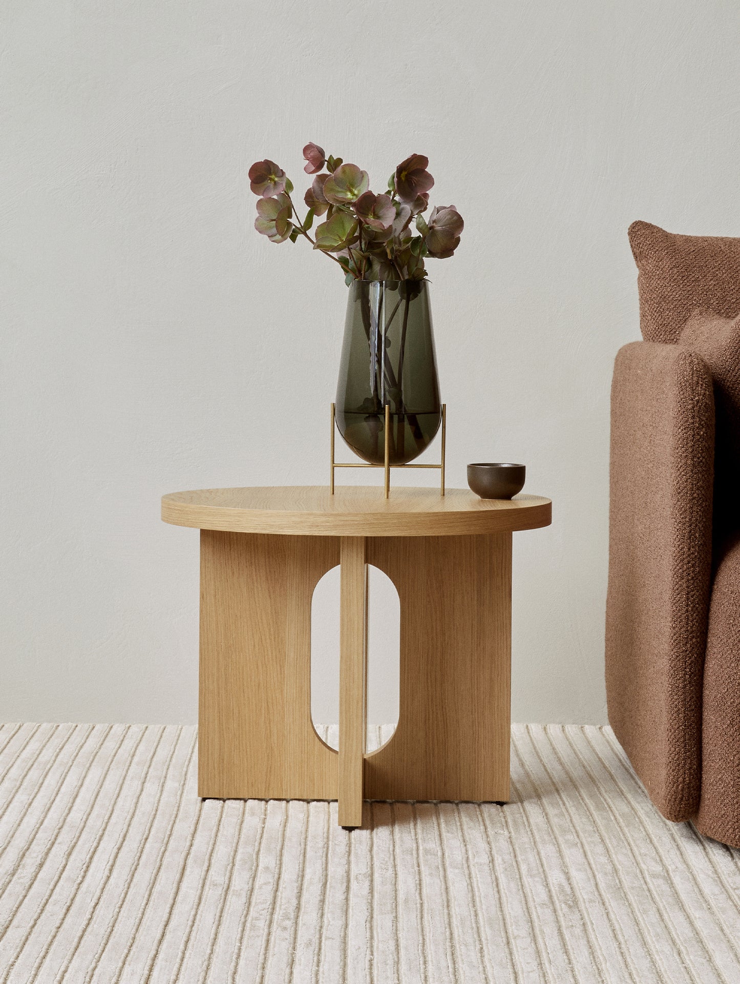 Androgyne Side Table, Ø50 - Natural Oak Top / Natural Oak Base