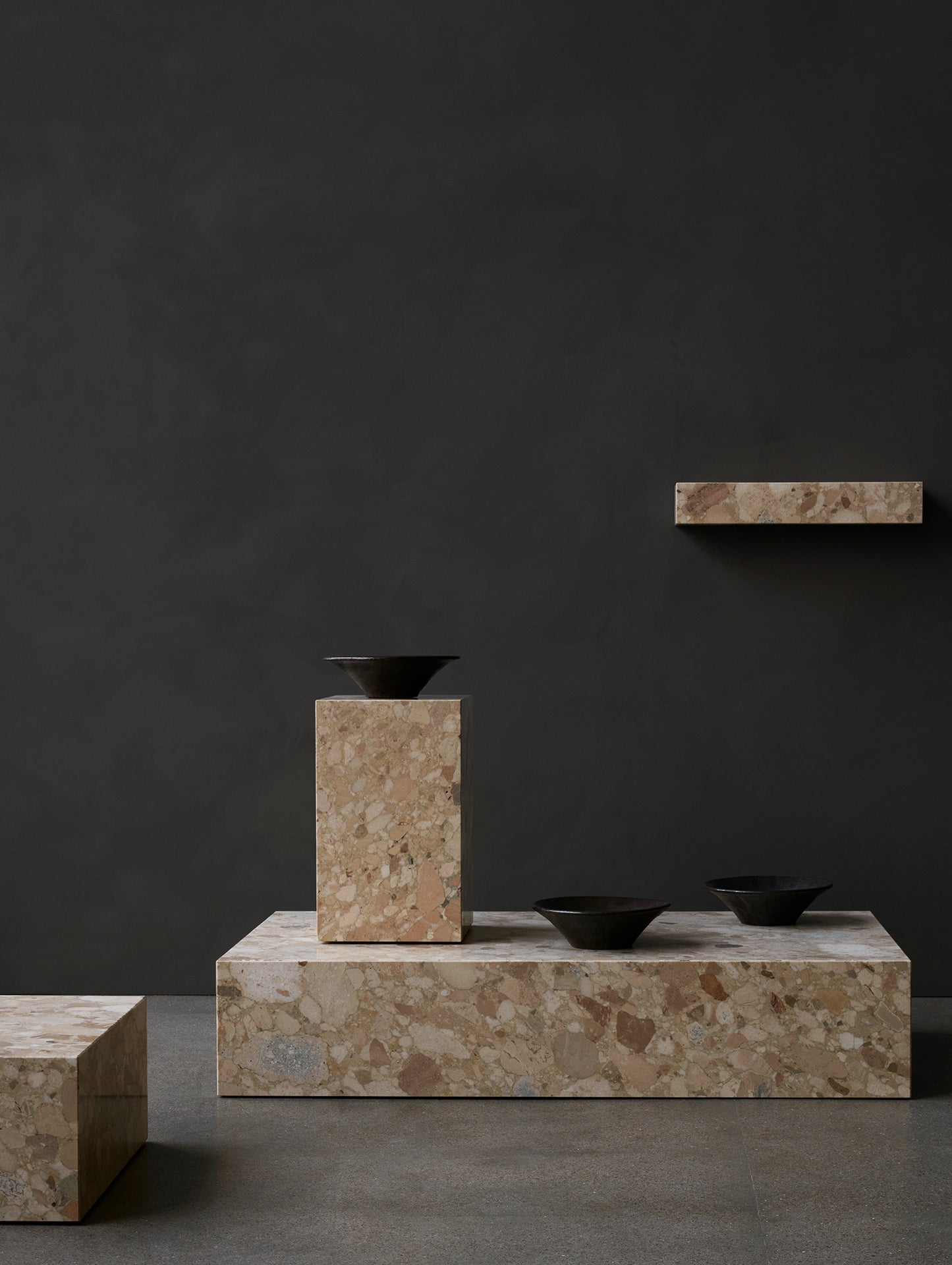 Plinth Tall - Calacatta Viola Marble - Menu