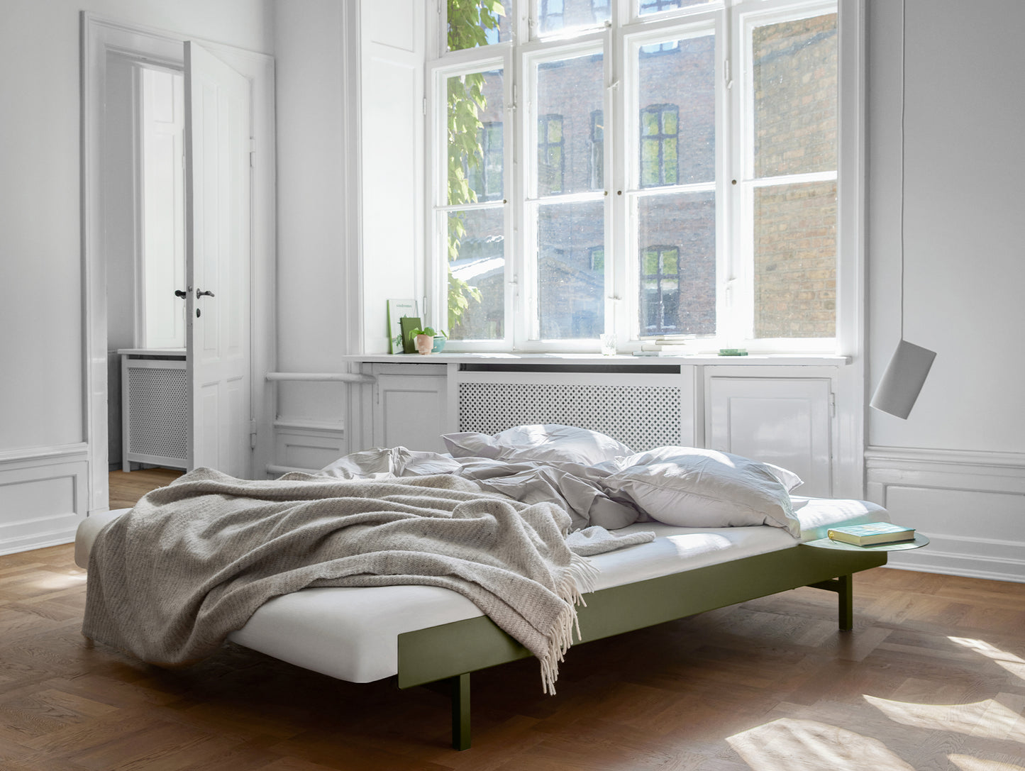 Moebe Expandable Bed - 90 to 180 cm / Pine Green