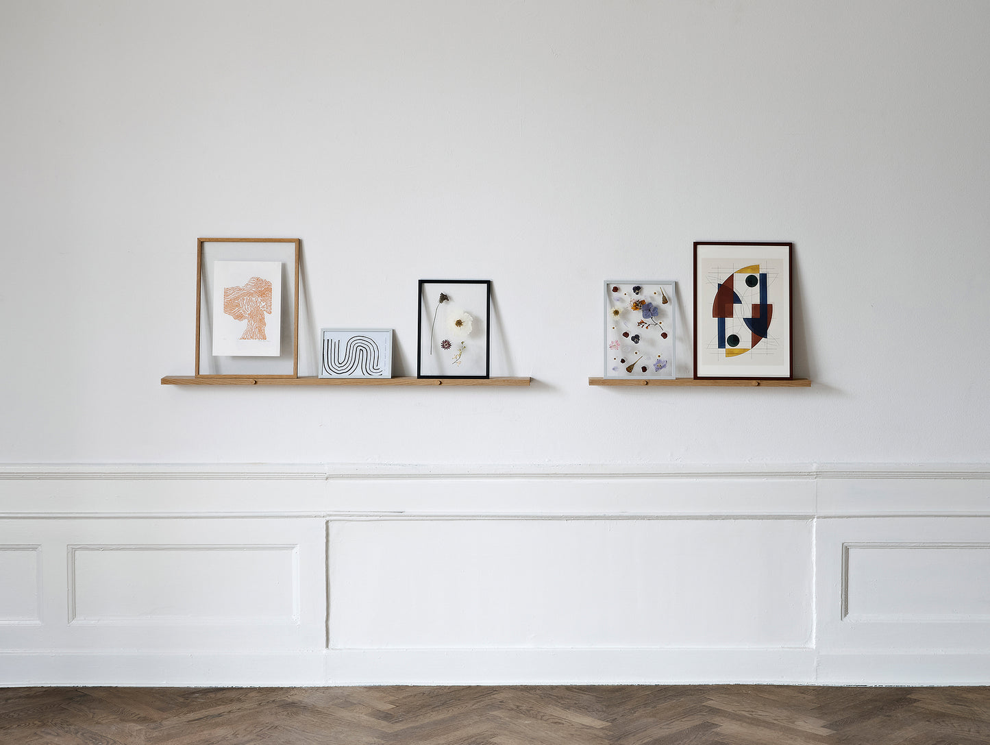 Gallery Shelf by Moebe - Oak