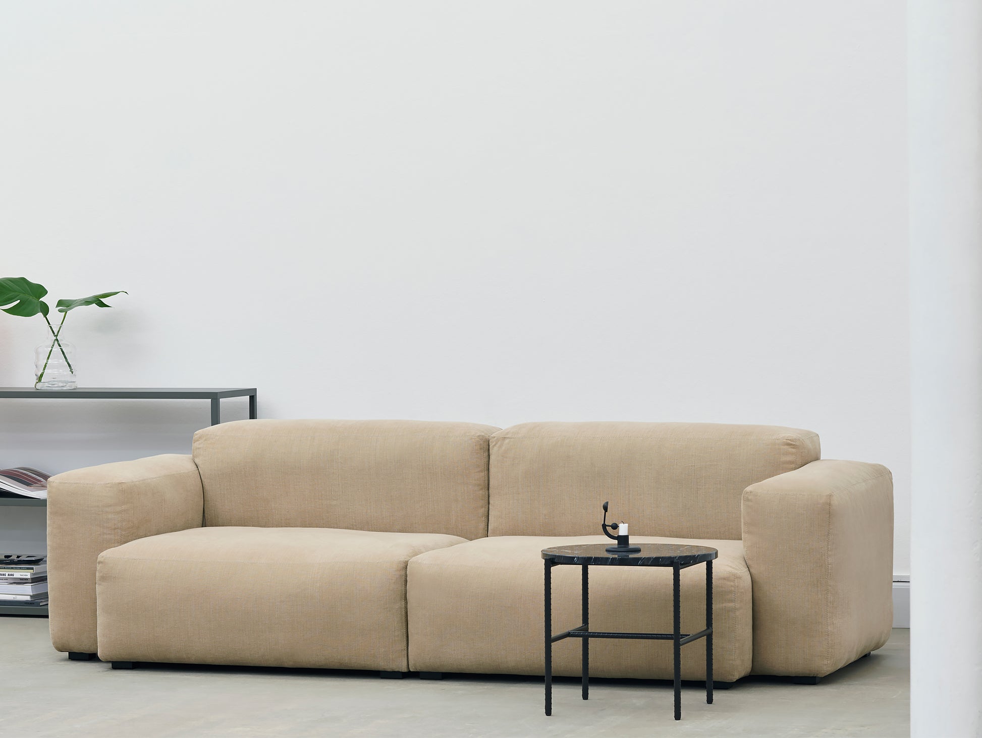 Mags Soft 2.5 Seater Sofa (Low Armrest) Linara Doeskin 216