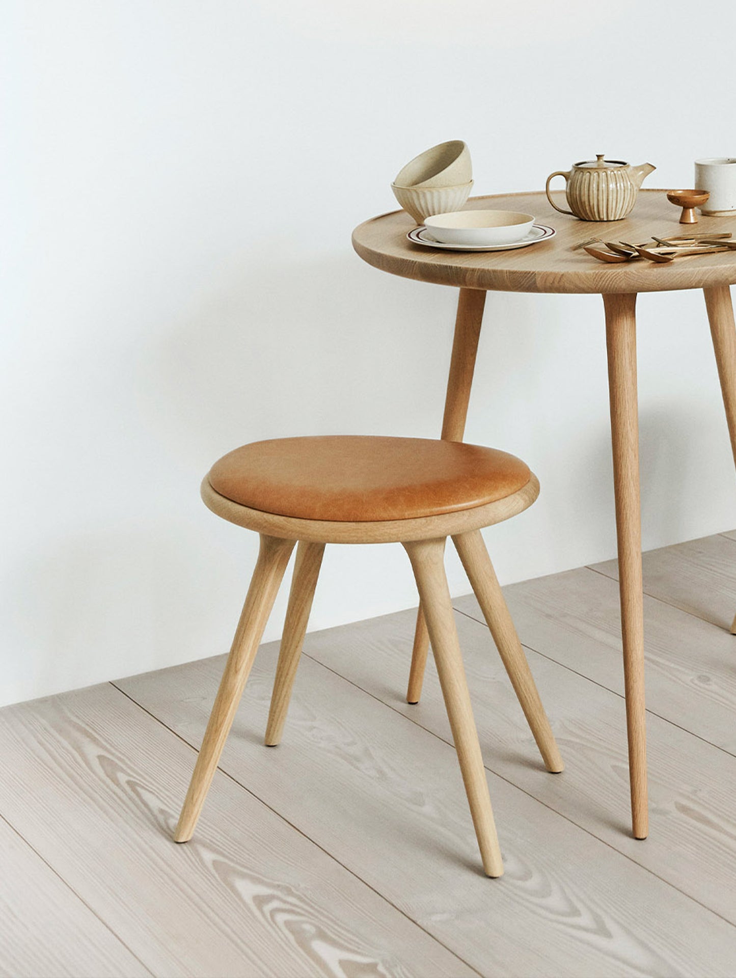  Stool by Mater - Low Stool (H 47cm) / Soaped Oak