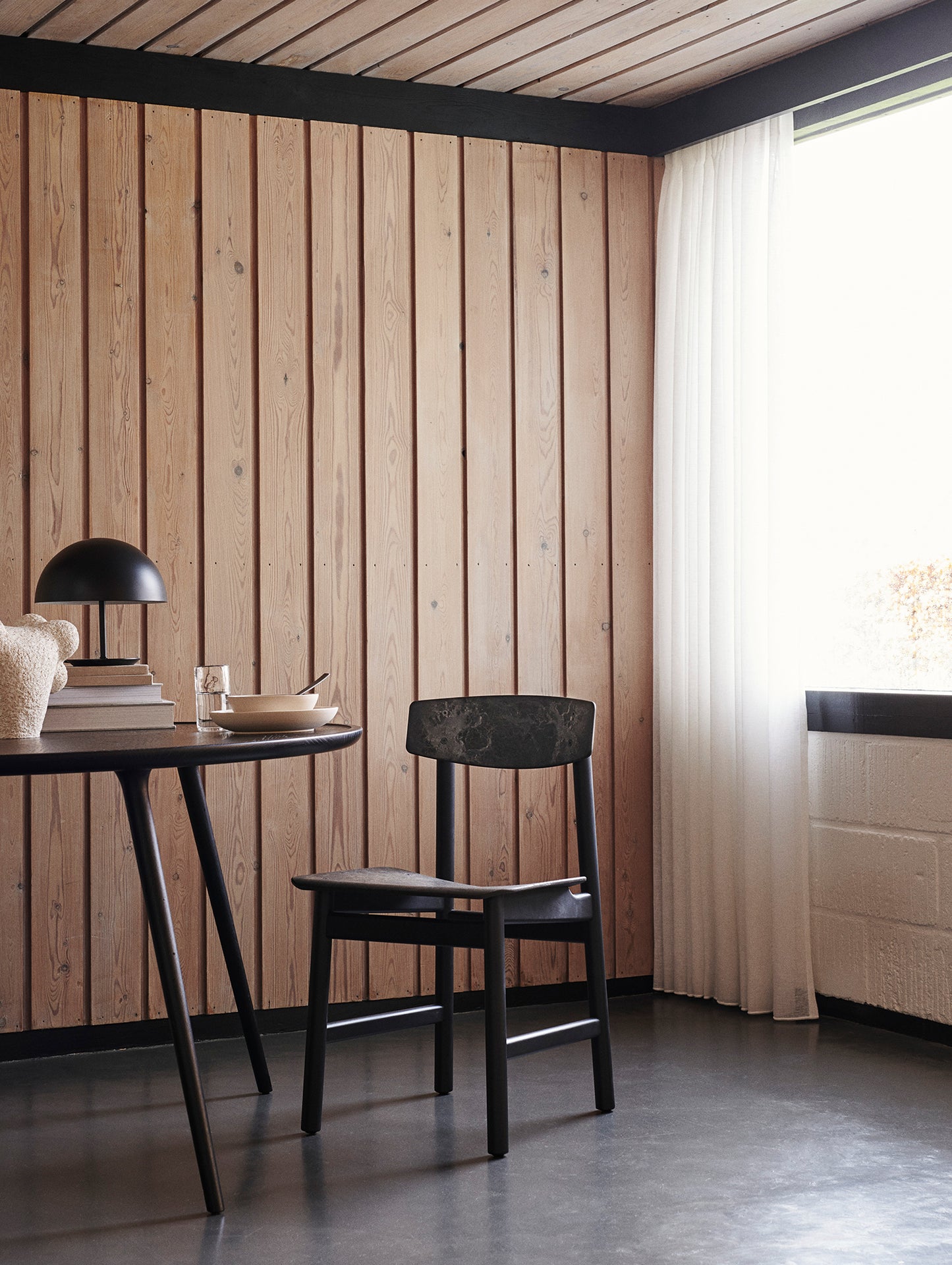 Conscious Chair 3162 by Mater - Black Beech / Coffee Waste Black