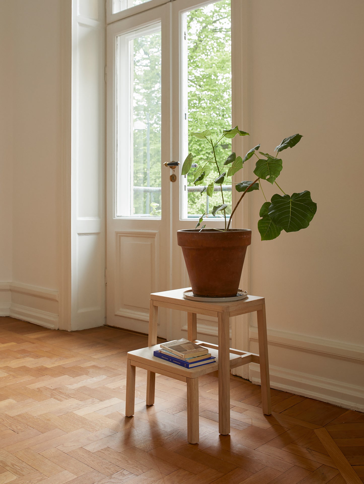 Noboru Step Ladder in Oak by Skagerak