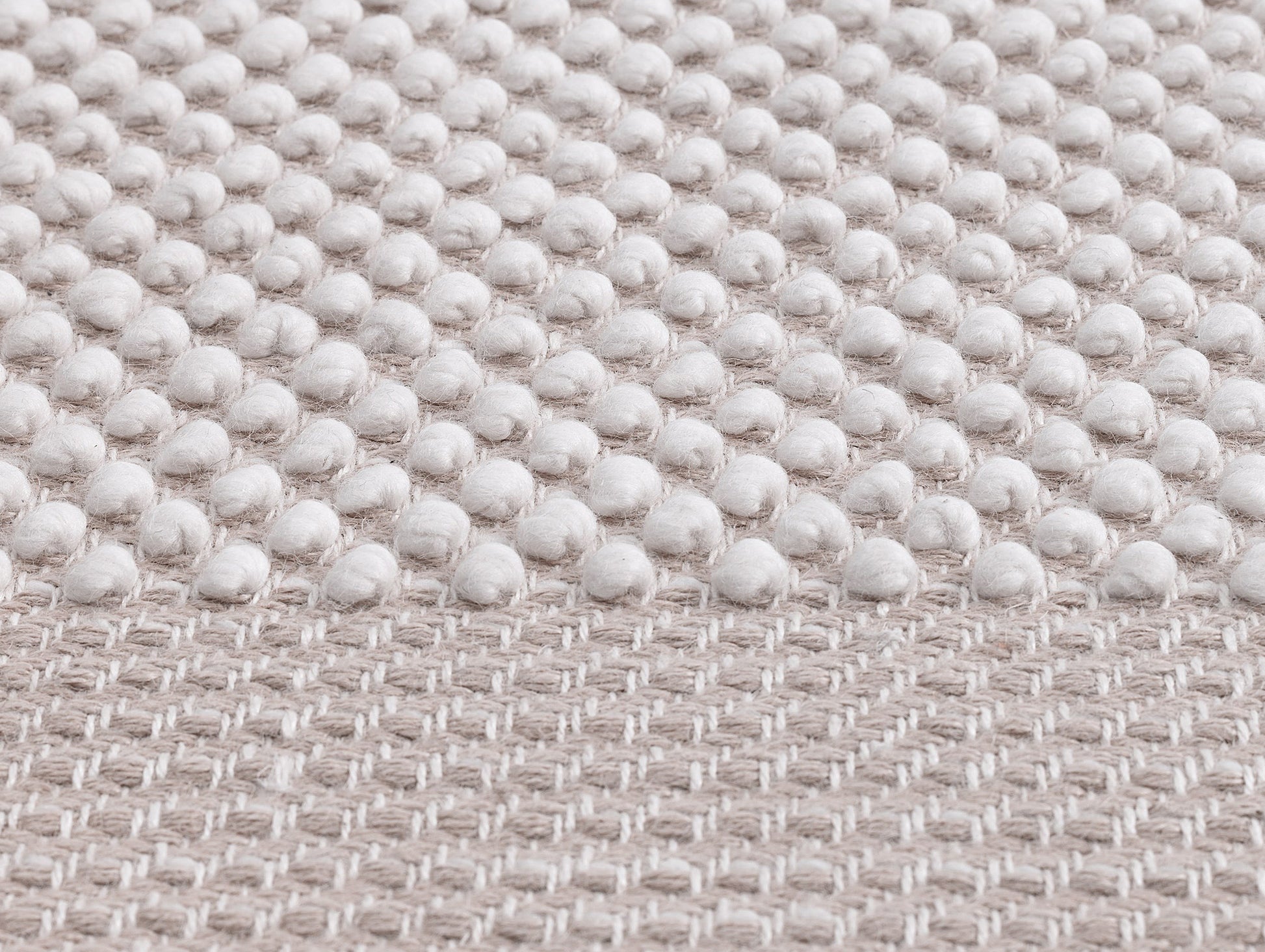 Pale Rose Pebble Rug by Muuto