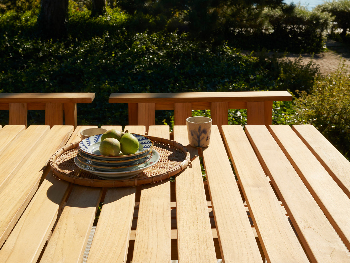 Cadence Table by Fritz Hansen