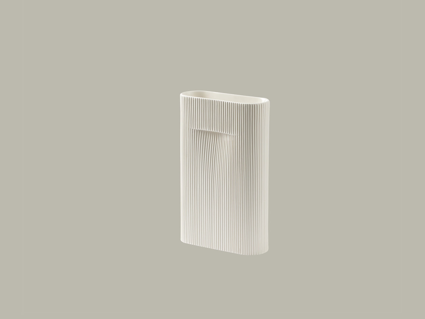 35cm Ridge vase in Off-White by Muuto