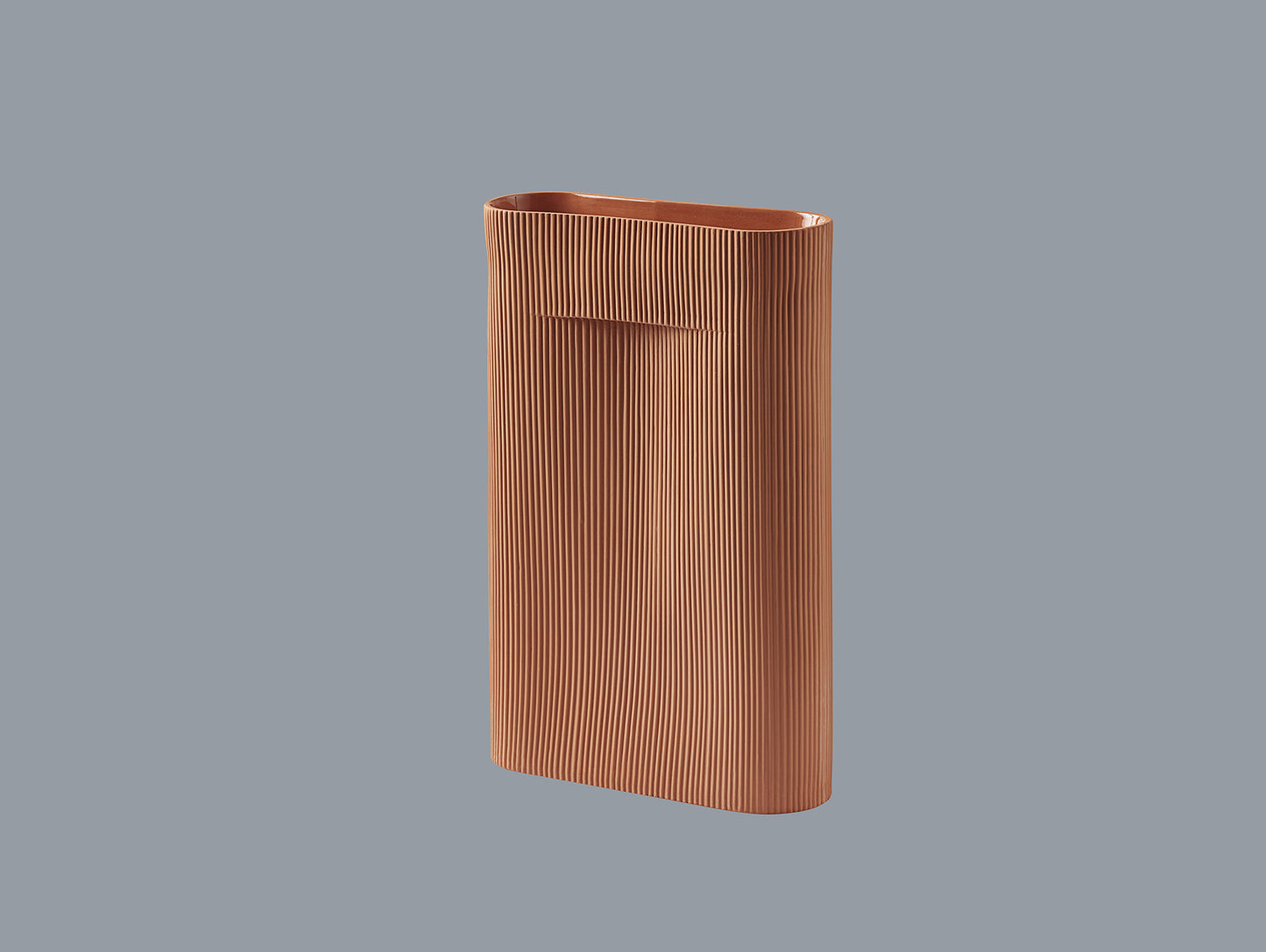 48cm Ridge vase in Terracotta by Muuto