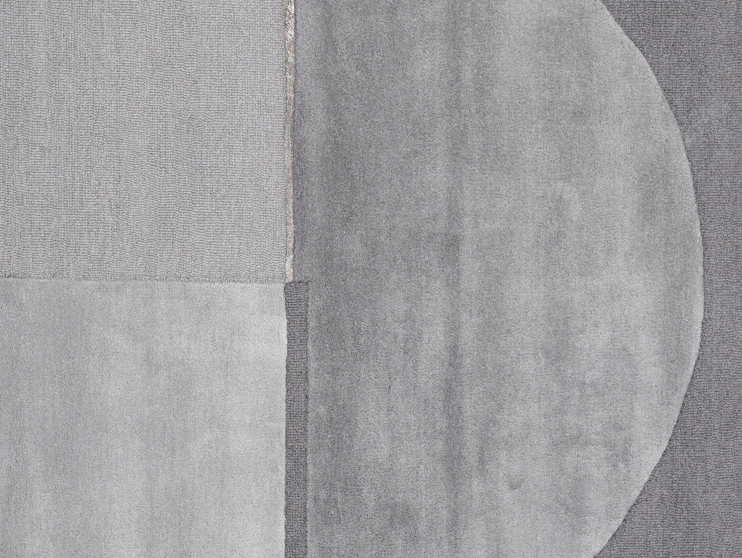 Satomi Rug by Linie Design - Anthracite