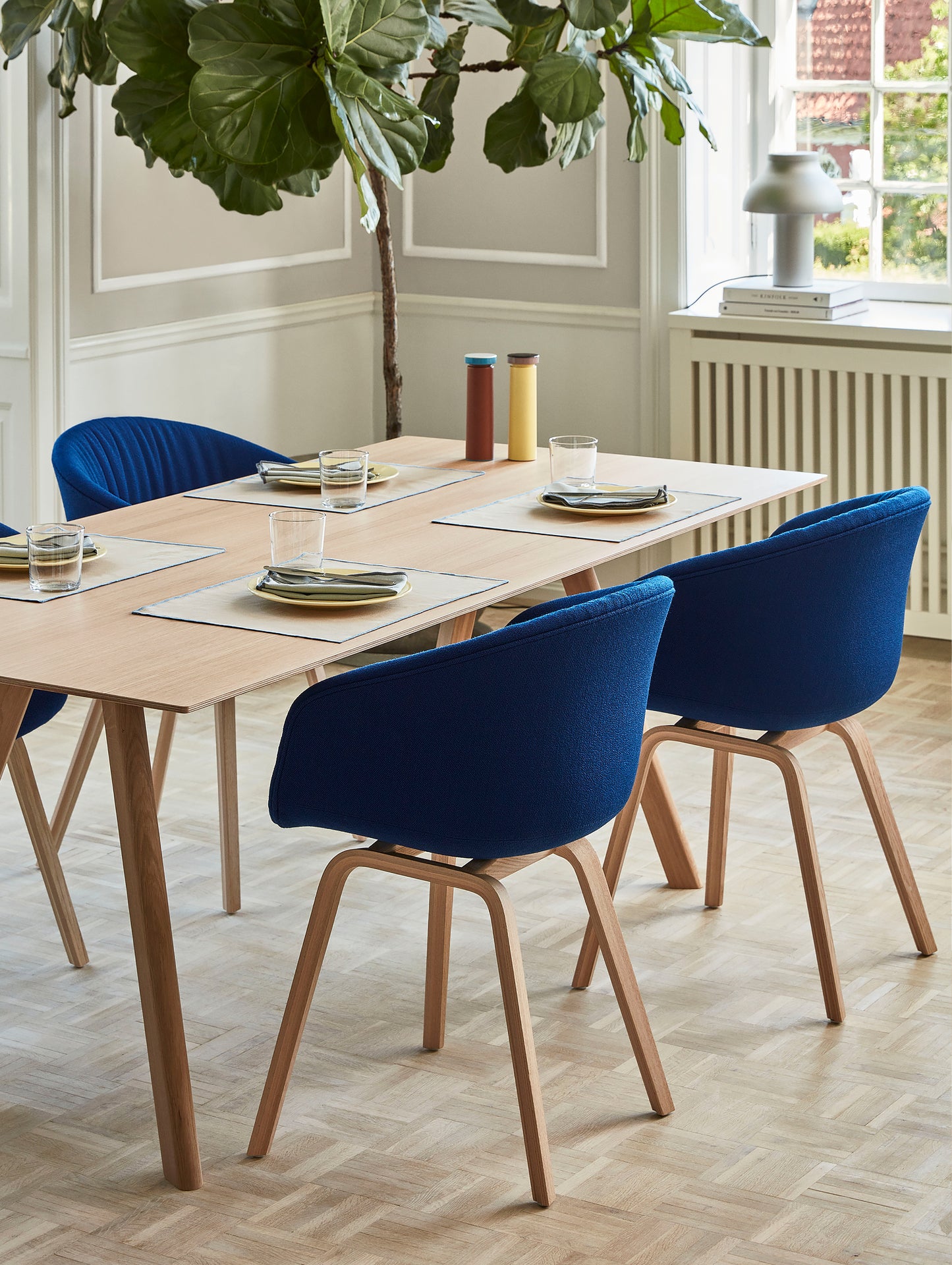 Copenhague Dining Table CPH30 by HAY / 90 x 200 cm / Oak top / Oak base (water based lacquer).