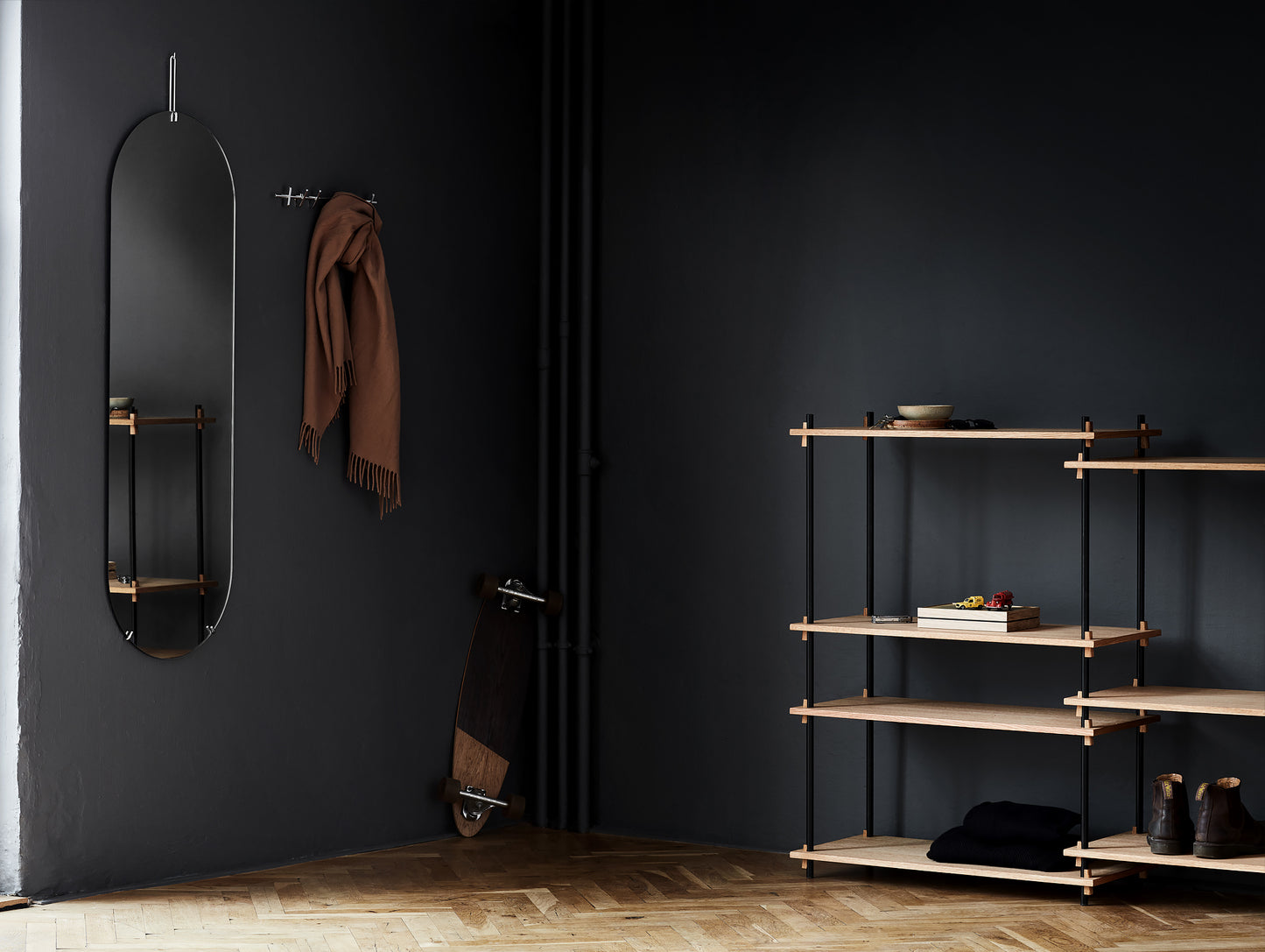 Moebe Shelving System - S.115.2.A Set in Black / Oiled Oak