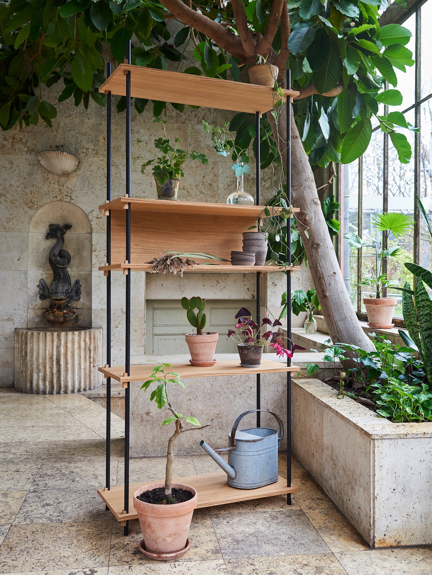Moebe Shelving System - S.200.1.A Set in Black / Oiled Oak