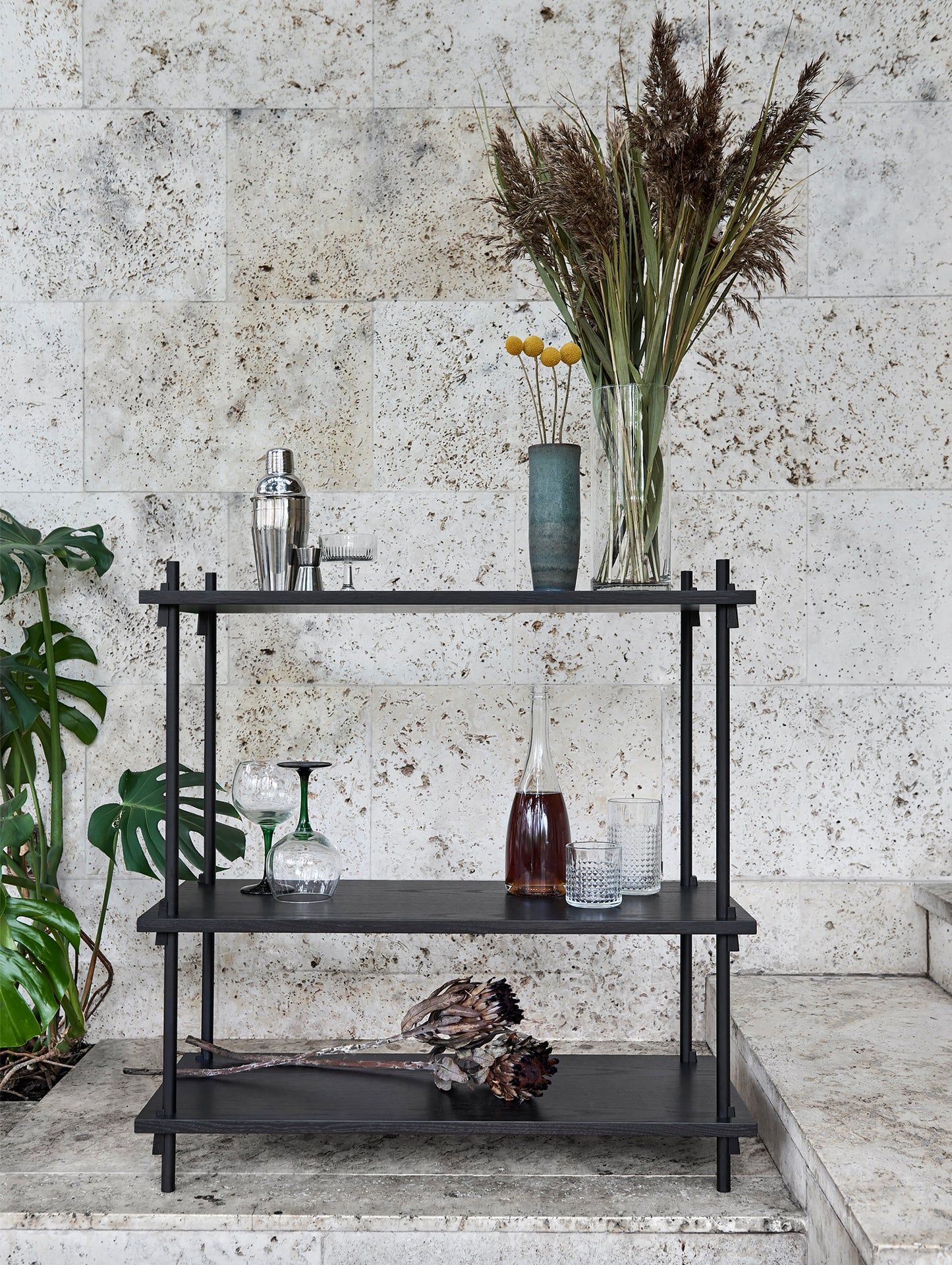 Moebe Shelving System - S.85.1.A Set in Black / Black Painted Oak