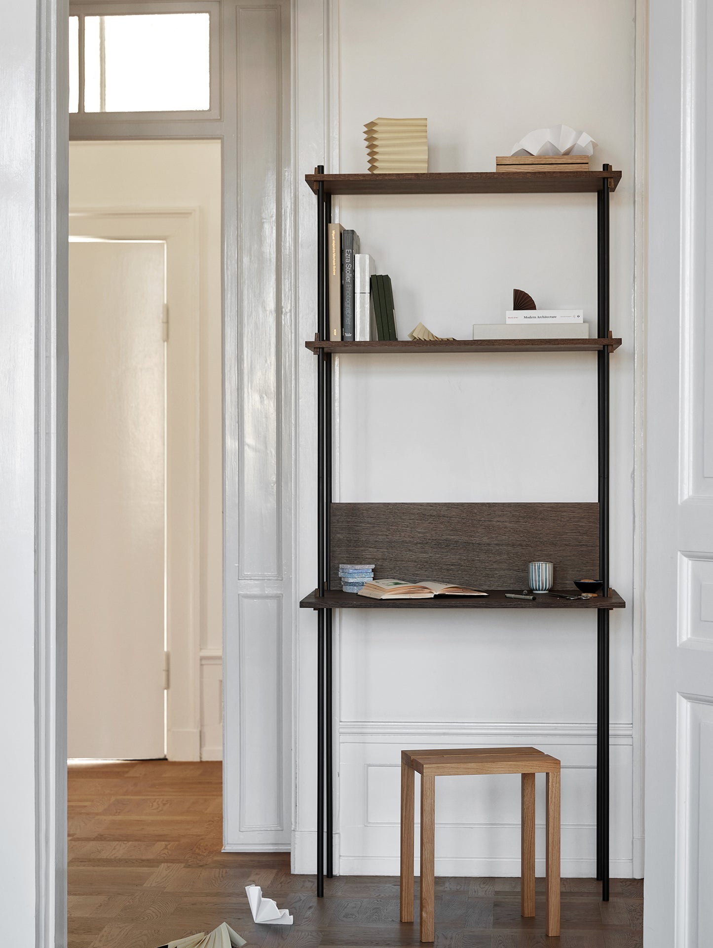 Moebe Shelving System - S.200.1.D Set in Black / Smoked Oak