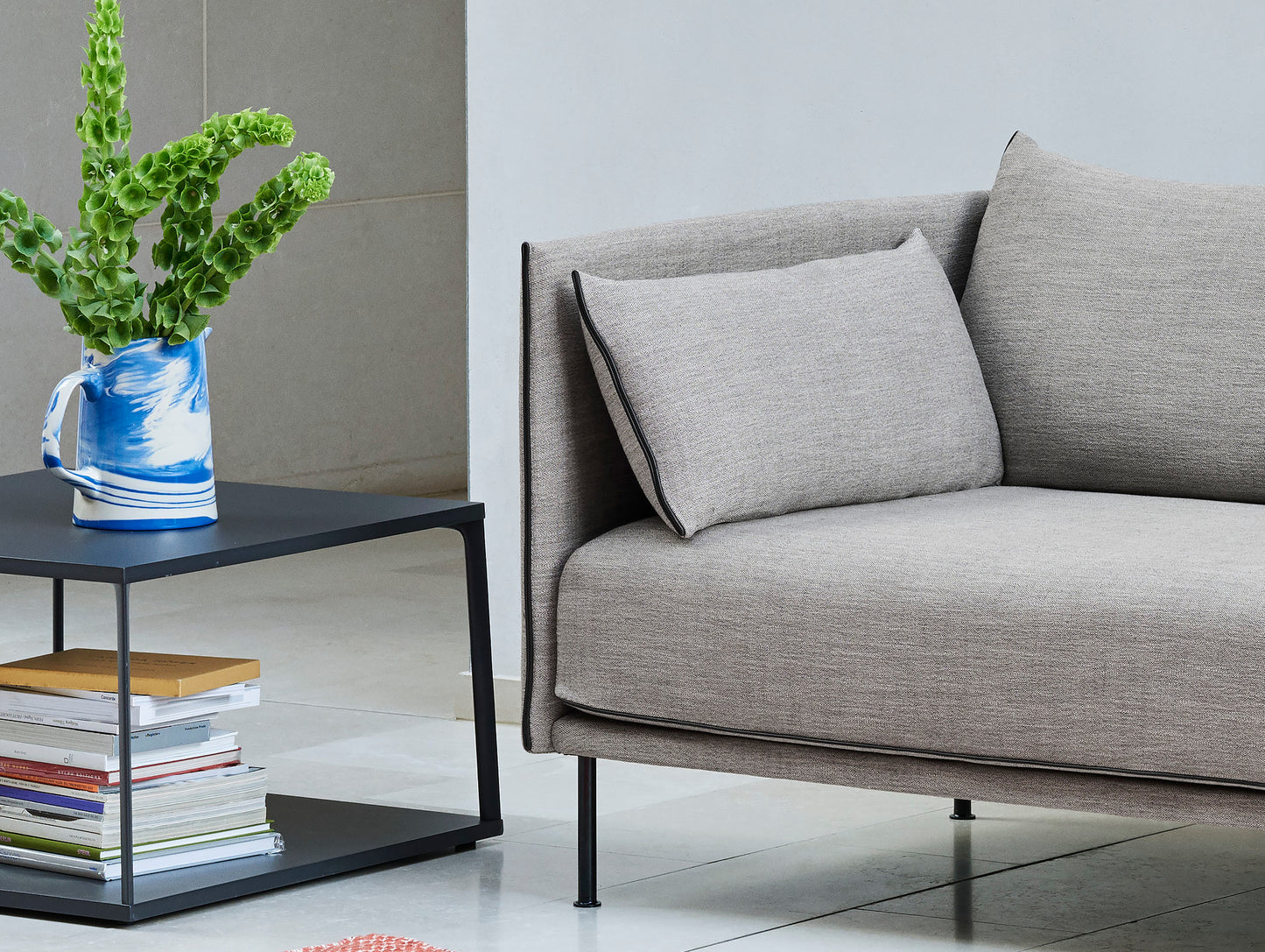 Silhouette Sofa - Black base, Ruskin 33, Black piping