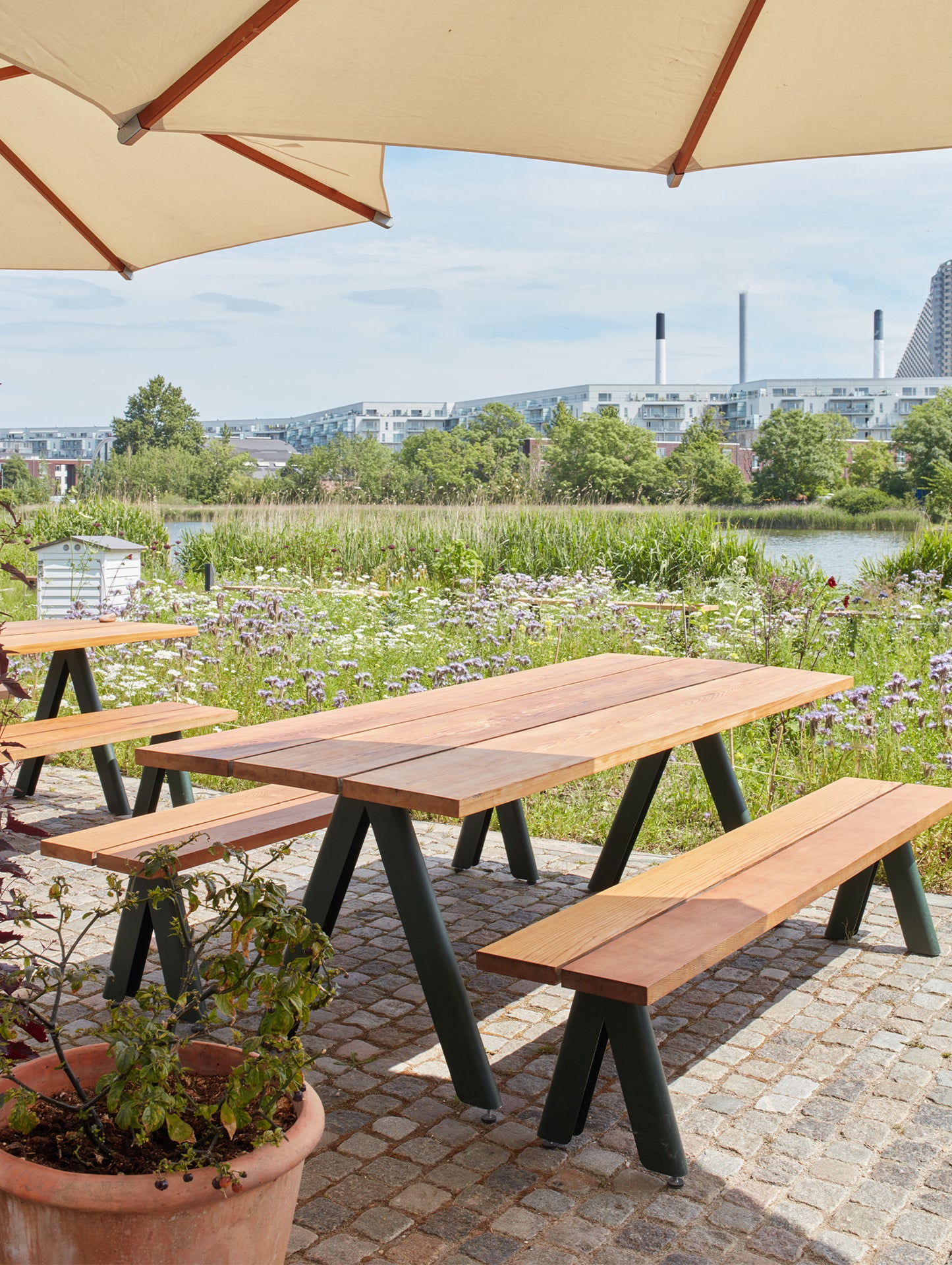 Overlap Outdoor Bench by Skagerak