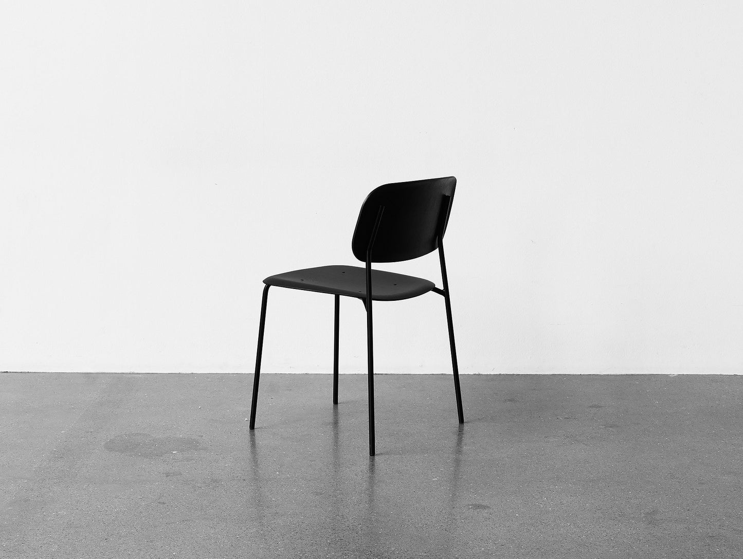 Soft Edge 40 (Steel Dining Chair)