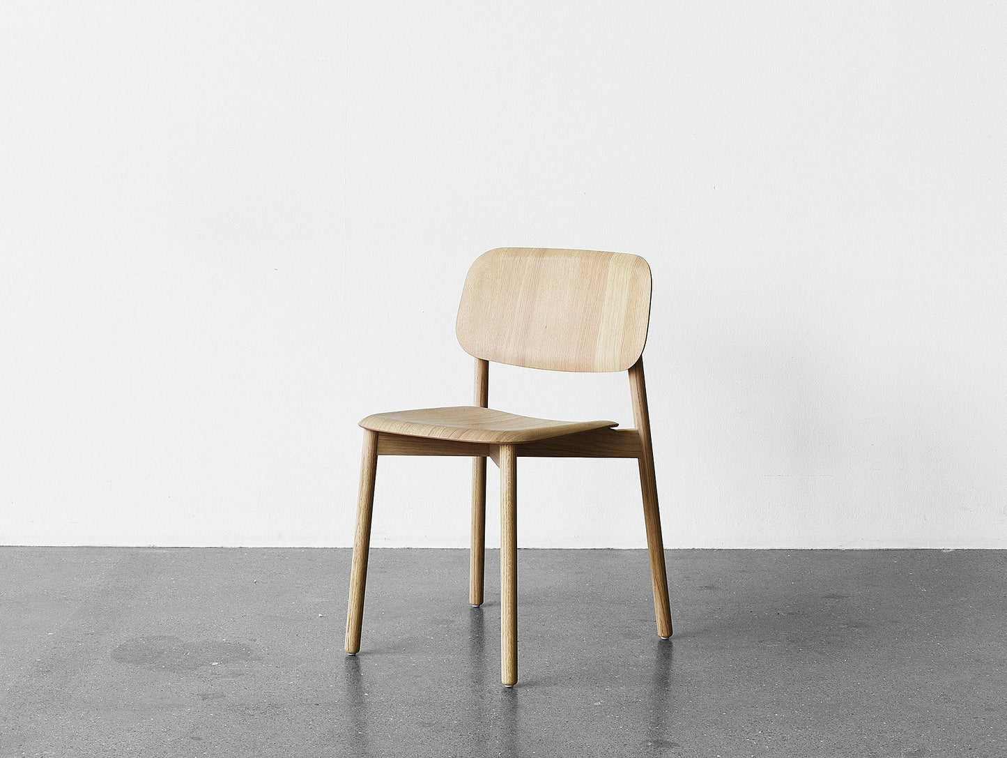 Soft Edge 60 (Wood Dining Chair)