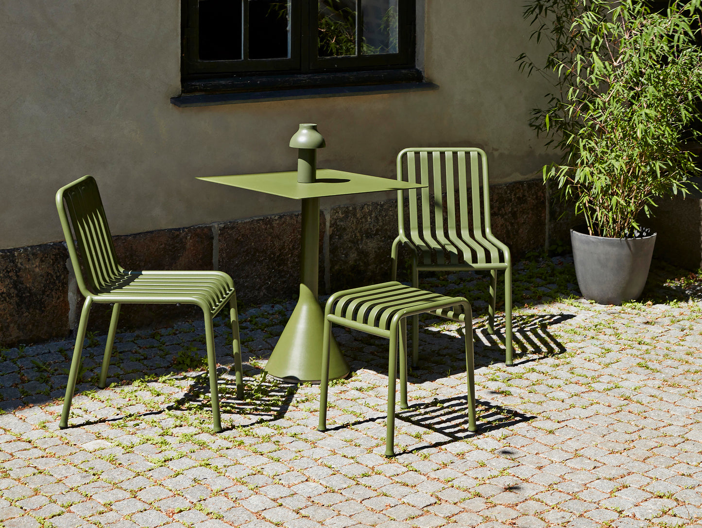 Palissade Cone Table by HAY