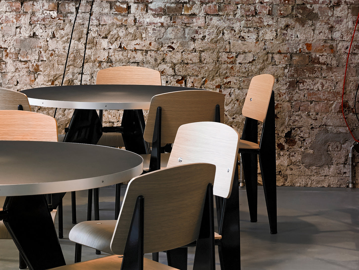 Prouvé Standard Chair by Vitra - Natural Oak, Deep Black