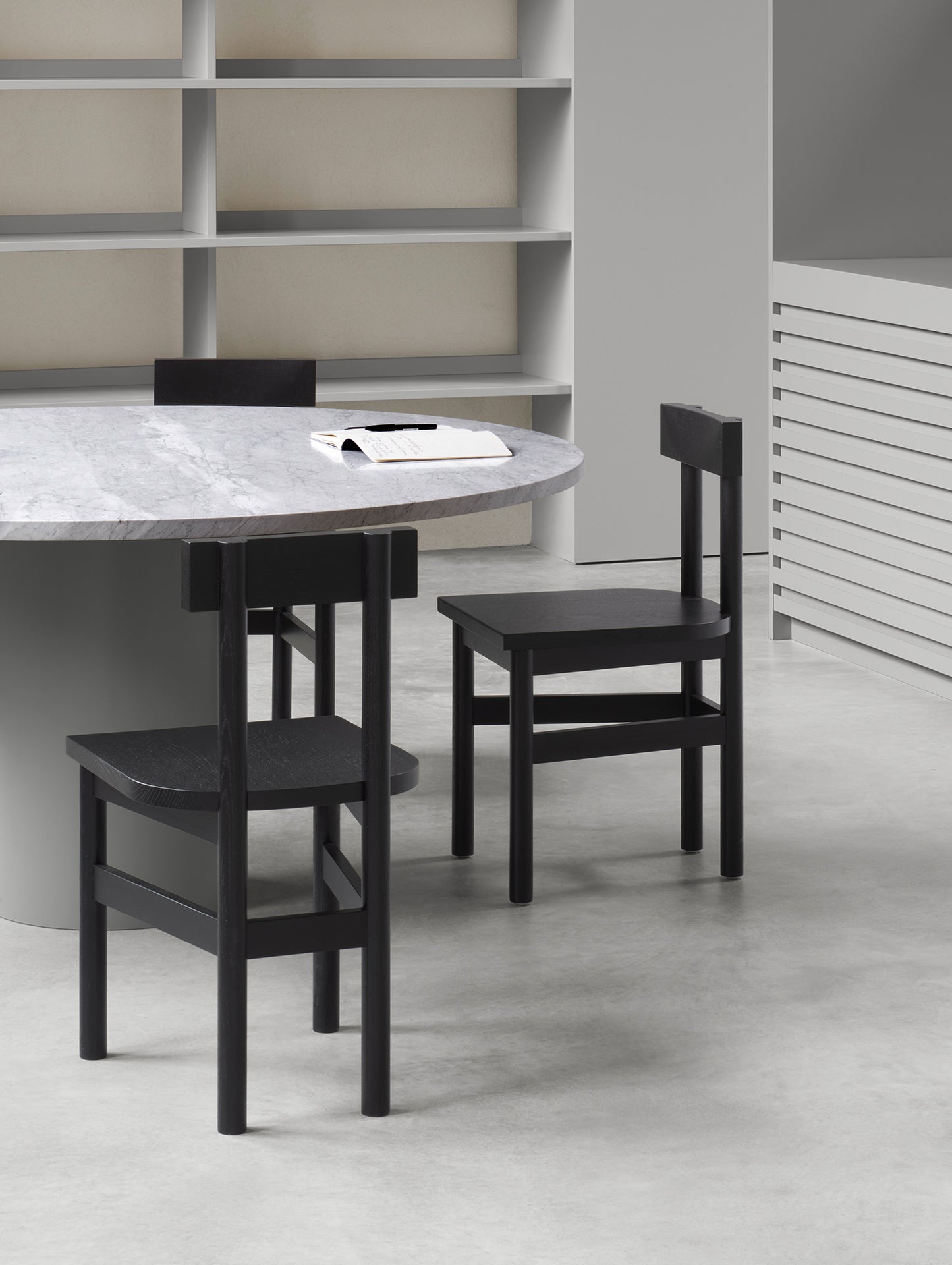 SX01 Gamar Chair by e15 - Jet Black Lacquered Oak