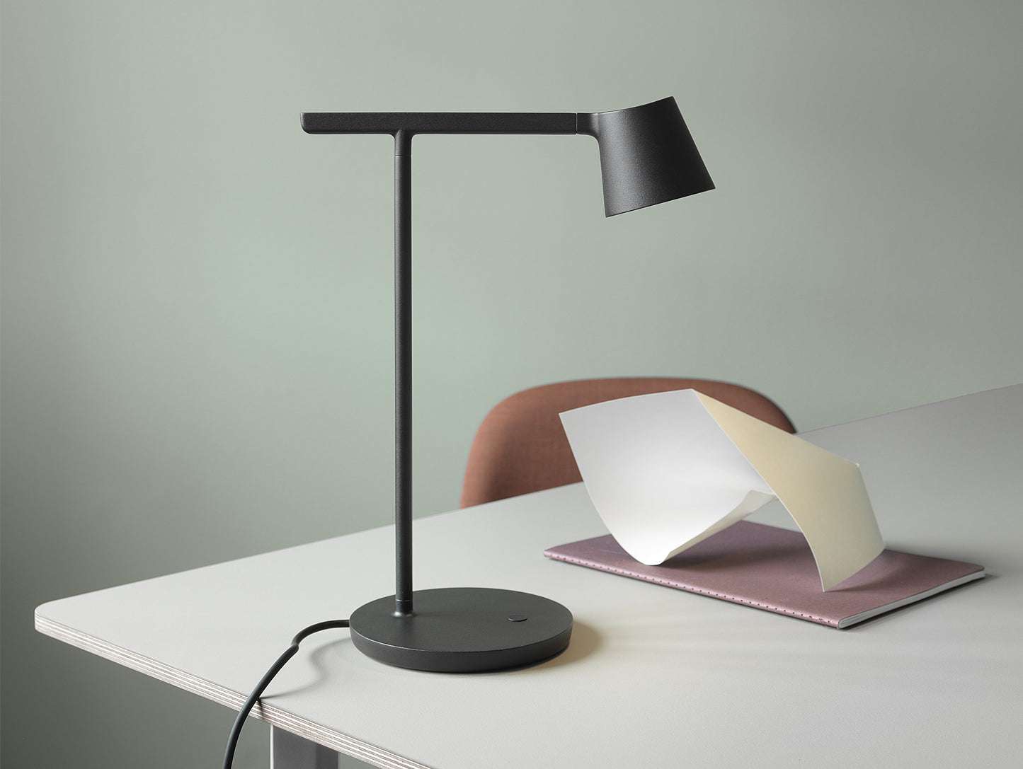 Black Tip Table Lamp by Muuto
