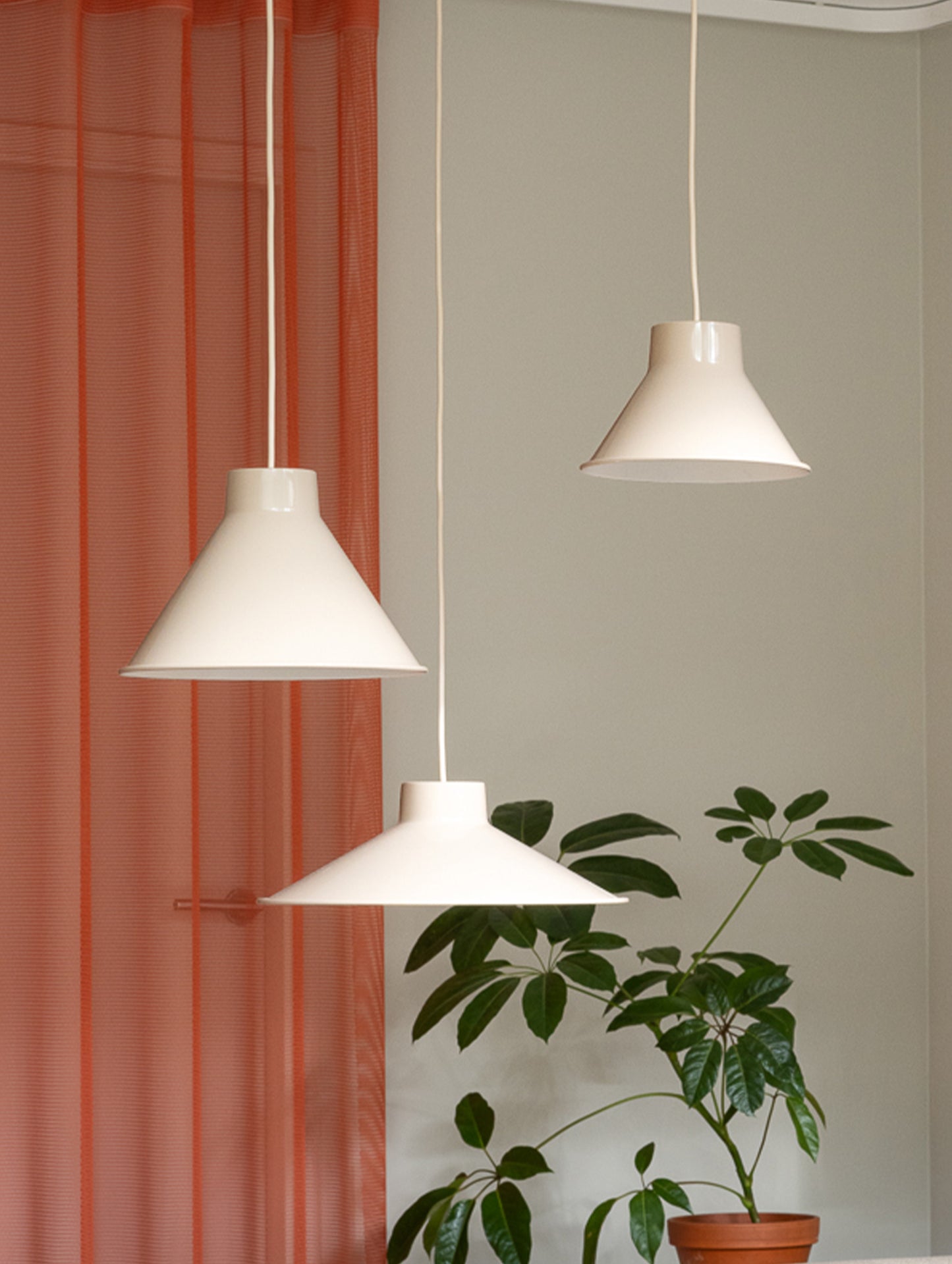 Top Pendant Lamp by Muuto - Sand