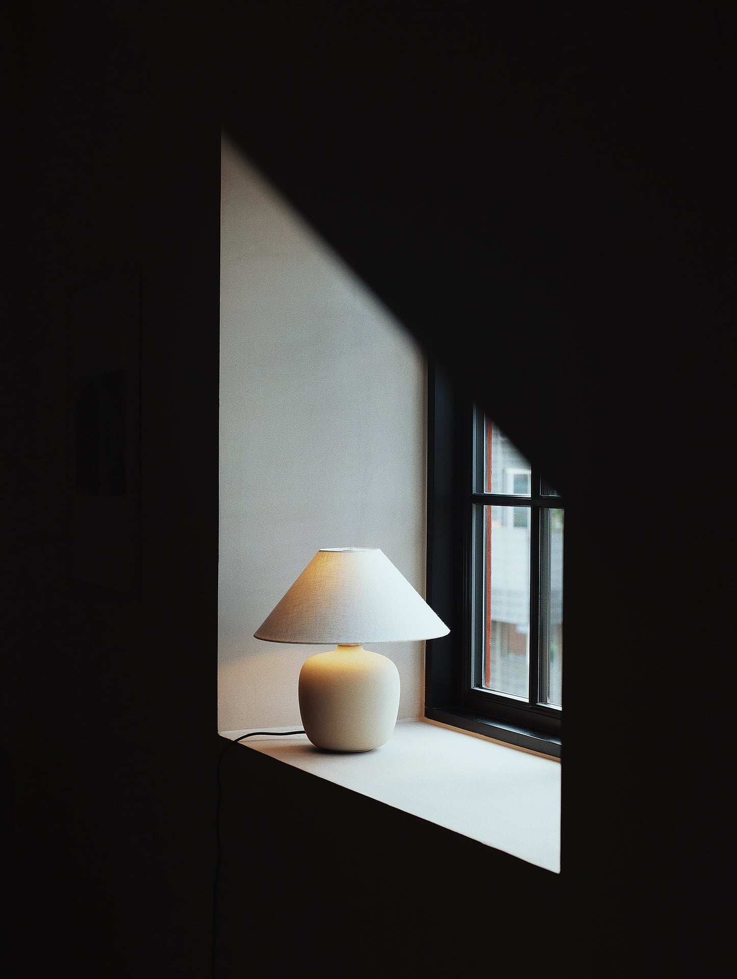 Torso Table Lamp 37 by Menu