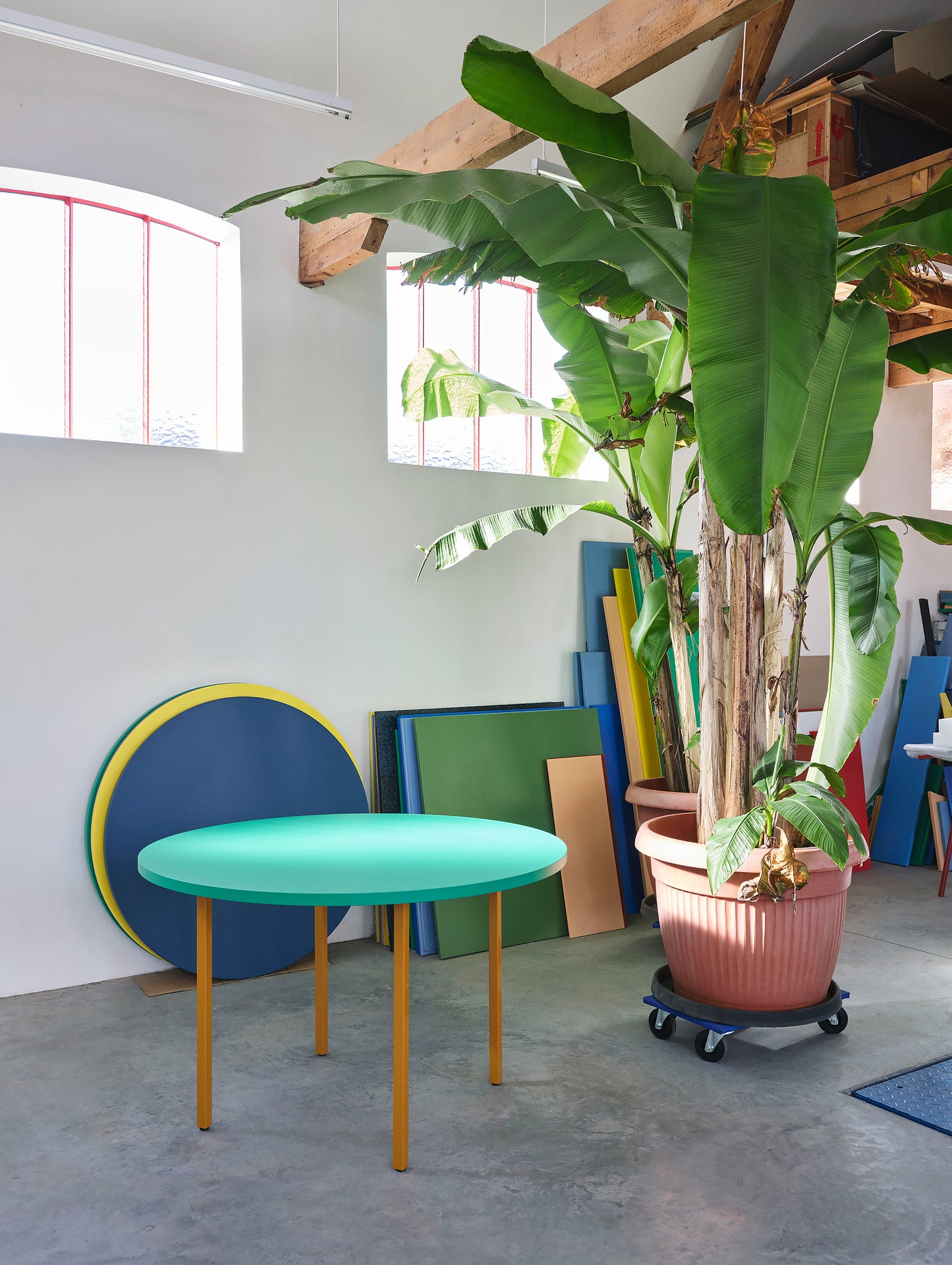Two-Colour Table by HAY