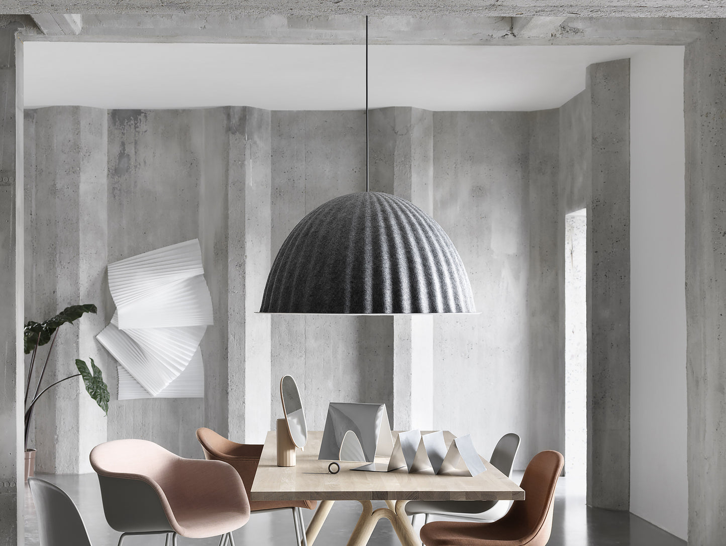 Muuto Under the Bell Pendant Light - Grey Melange 82 cm
