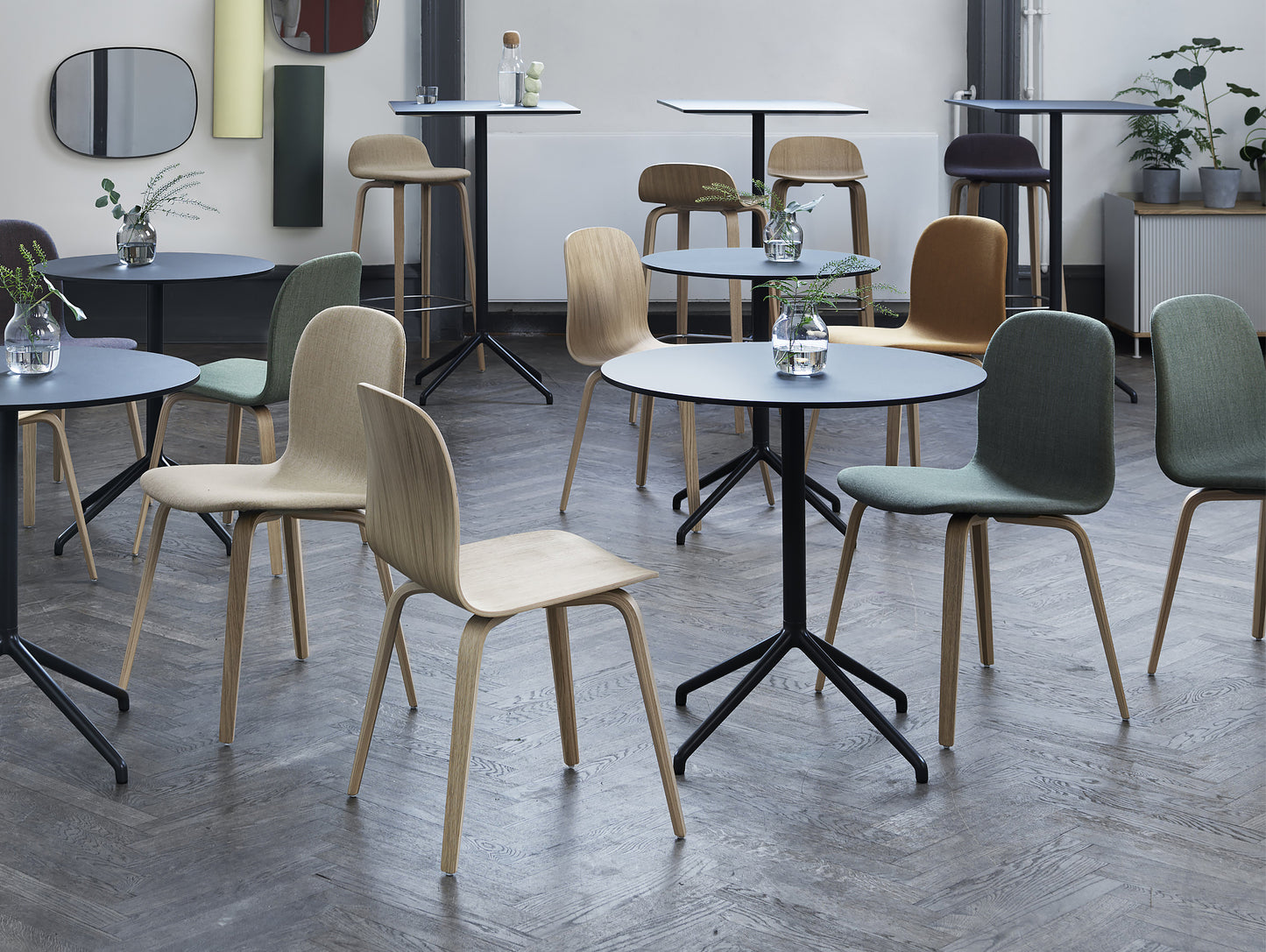 Visu Chair Wood Base - Set of 2 by Muuto