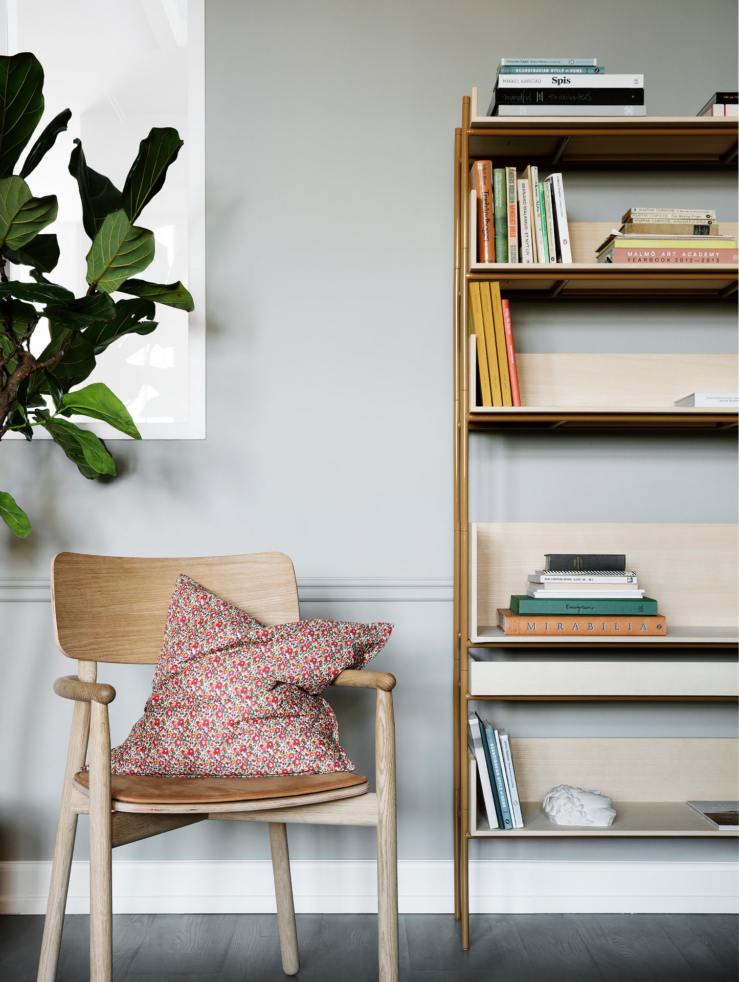 Skagerak Vivlio Shelves - Bronze Frames and Oak Shelves