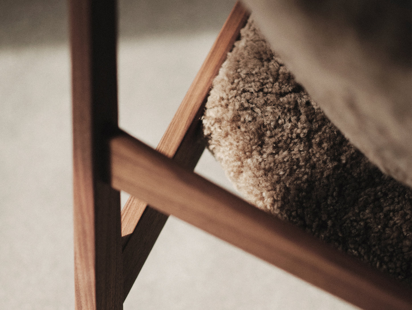 Knitting Chair - Sheepskin