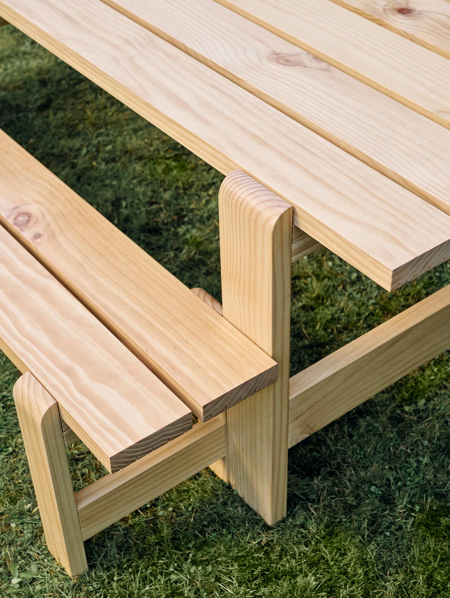 Weekday Table by HAY