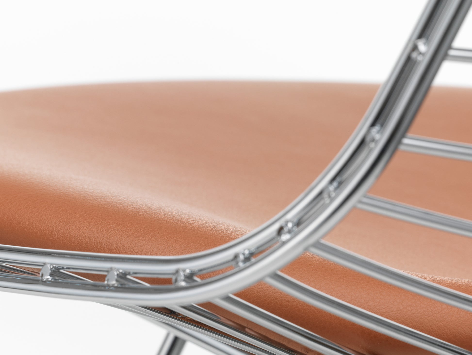 Eames Wire Chair DKR by Vitra