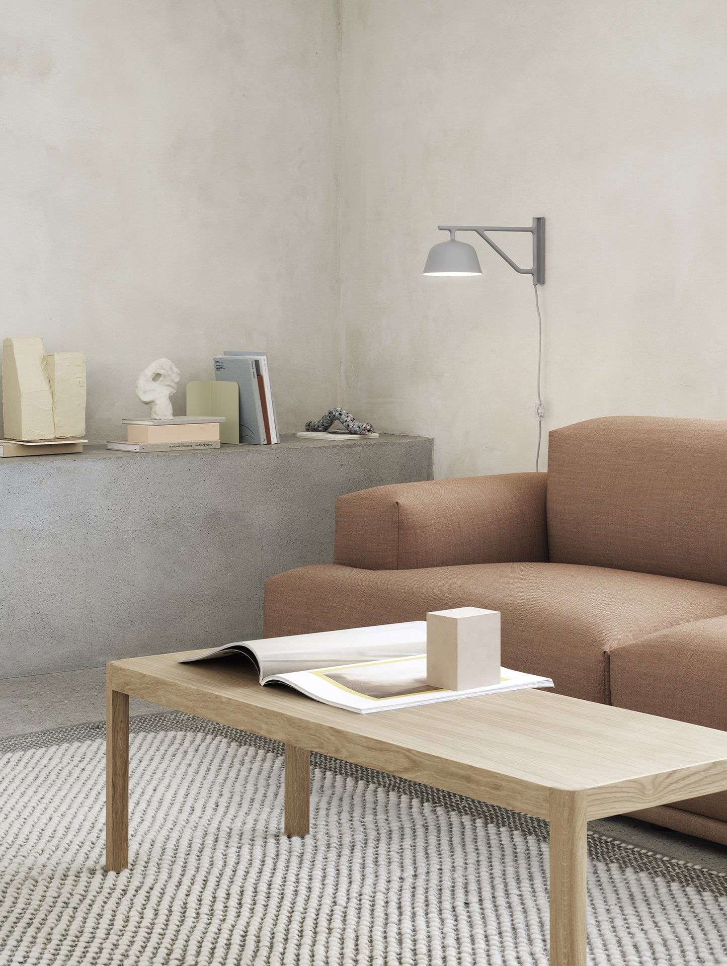 Workshop Coffee Table by Muuto - 120 x 43 cm / Lacquered Oak
