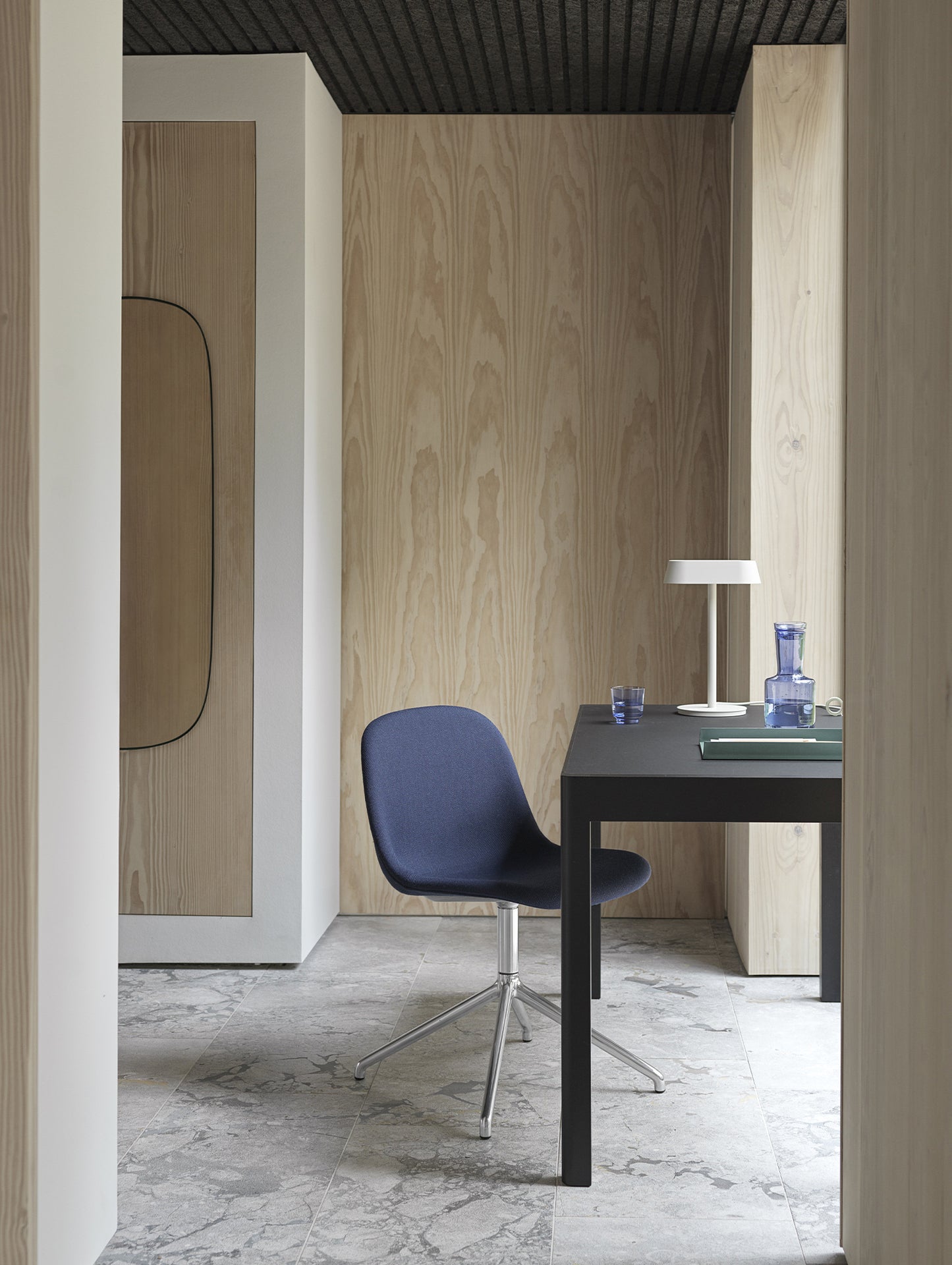 Workshop Table by Muuto - 130 x 65 cm / Black Linoleum Top with Black Lacquered Oak Base